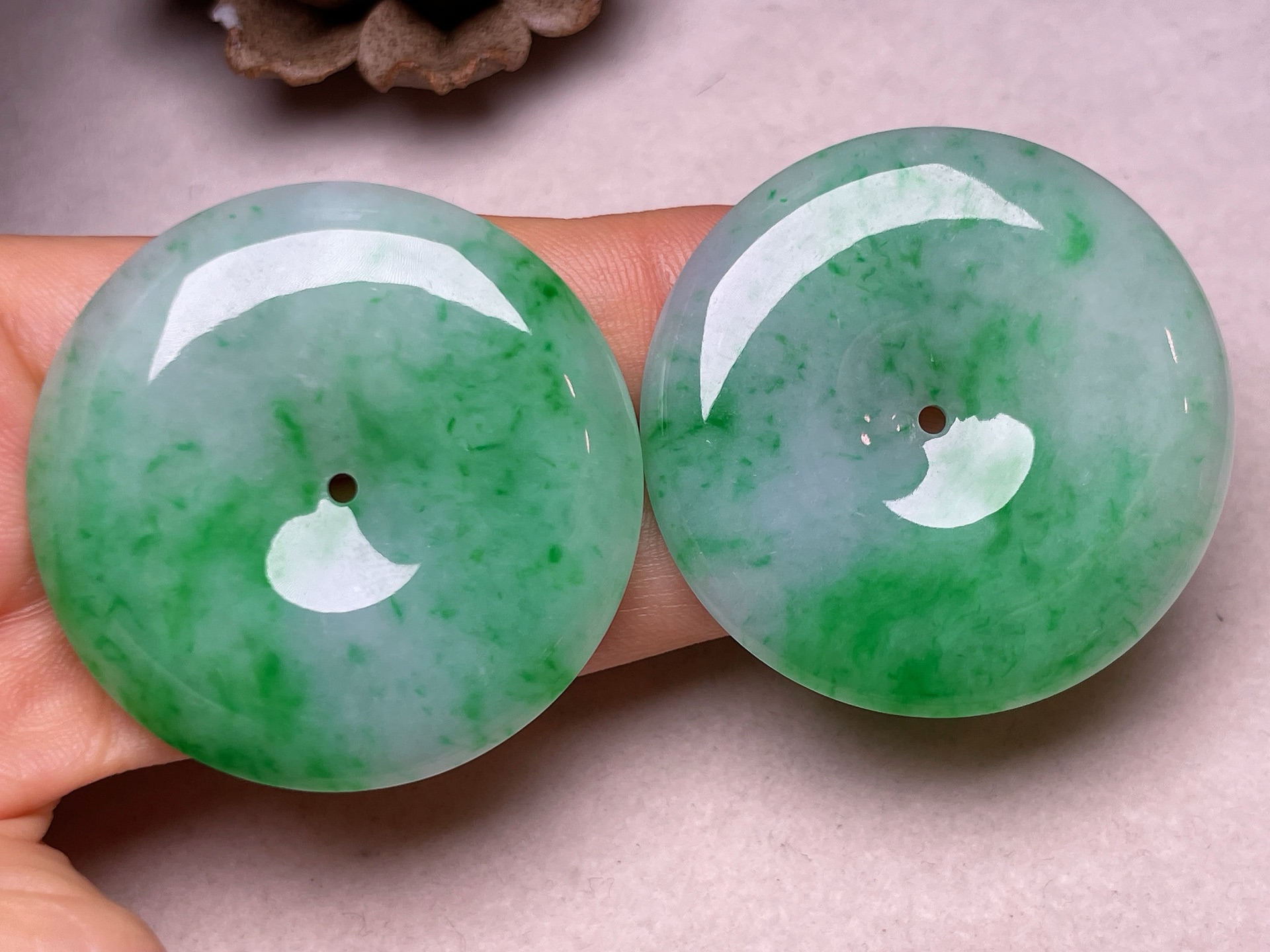 平安扣，冰糯种满色无裂一手货源尺寸39.3/5.9