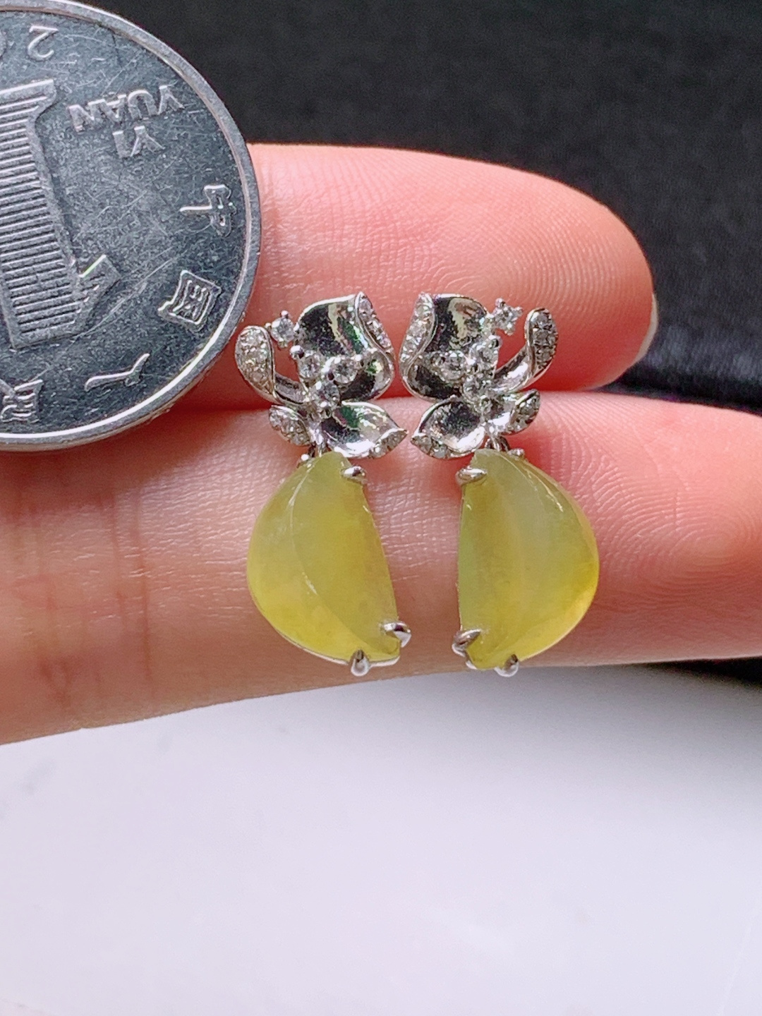 ️ 冰黄翡随形耳钉，无裂色正，超值裸石31.3-7.3-4