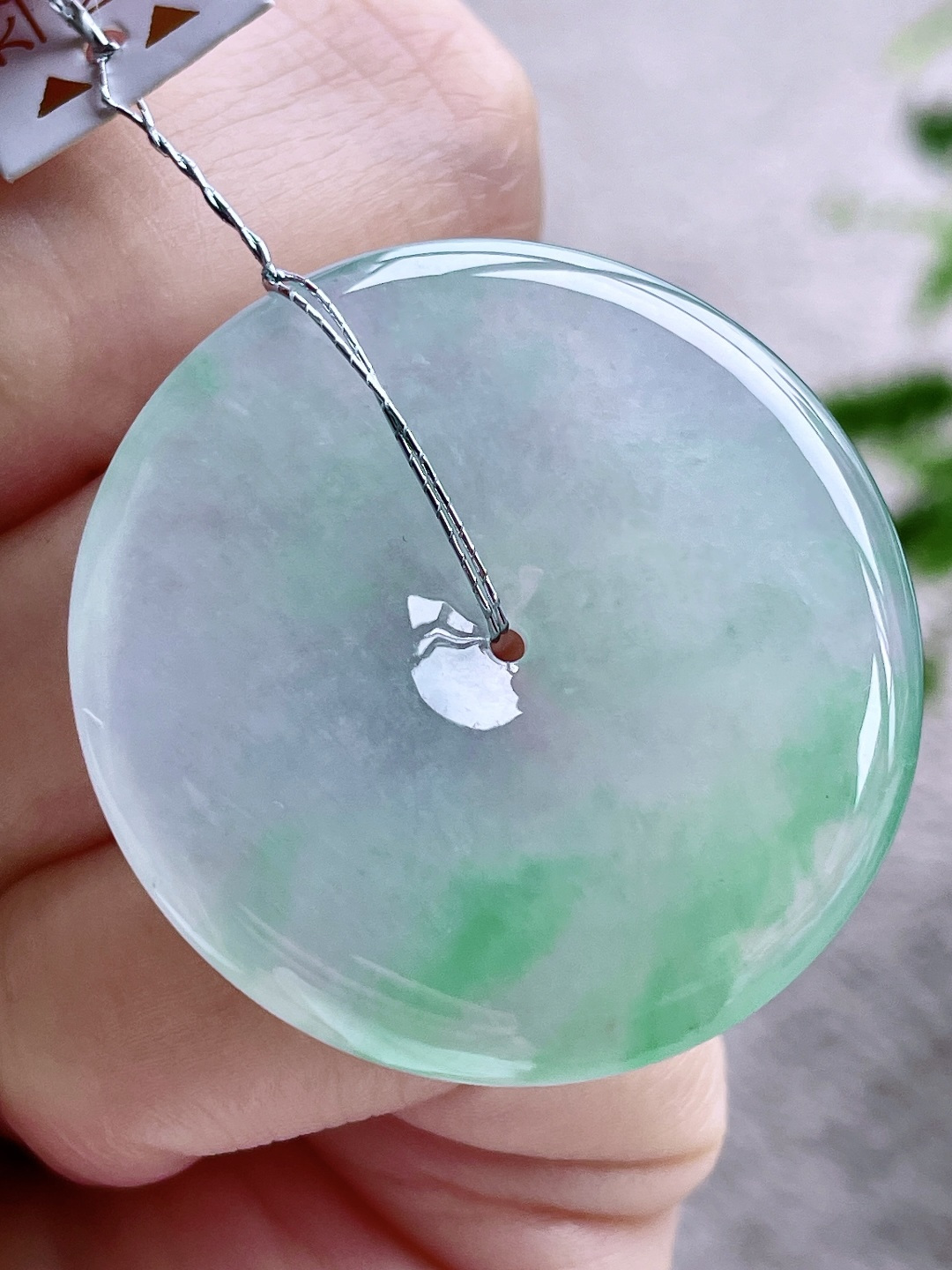 【裸石】飘花平安扣大平安扣吊坠【说明】缅甸 无裂 性比高  【尺寸】36.8-5.8【重量】17.4克