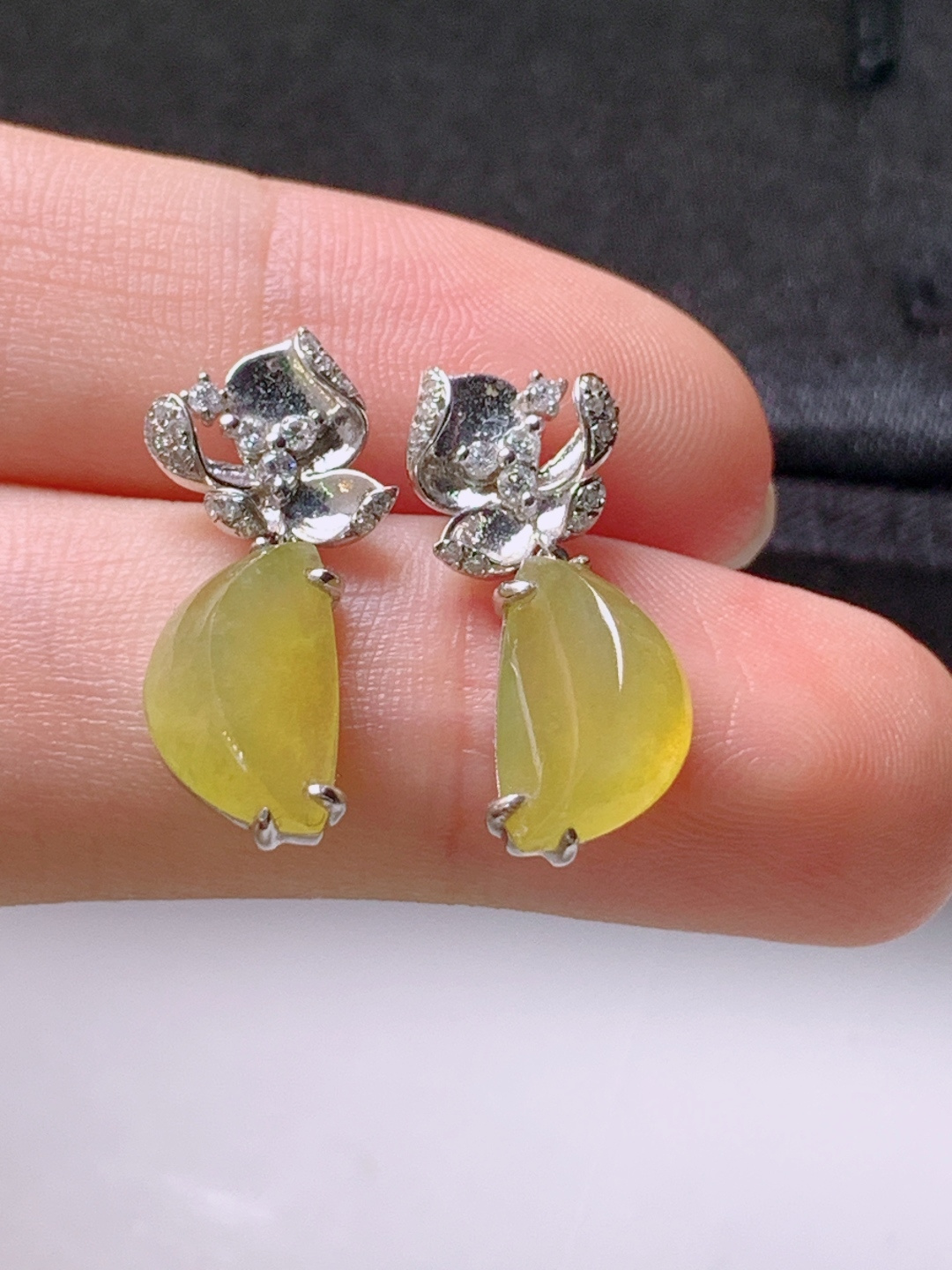 ️ 冰黄翡随形耳钉，无裂色正，超值裸石31.3-7.3-4