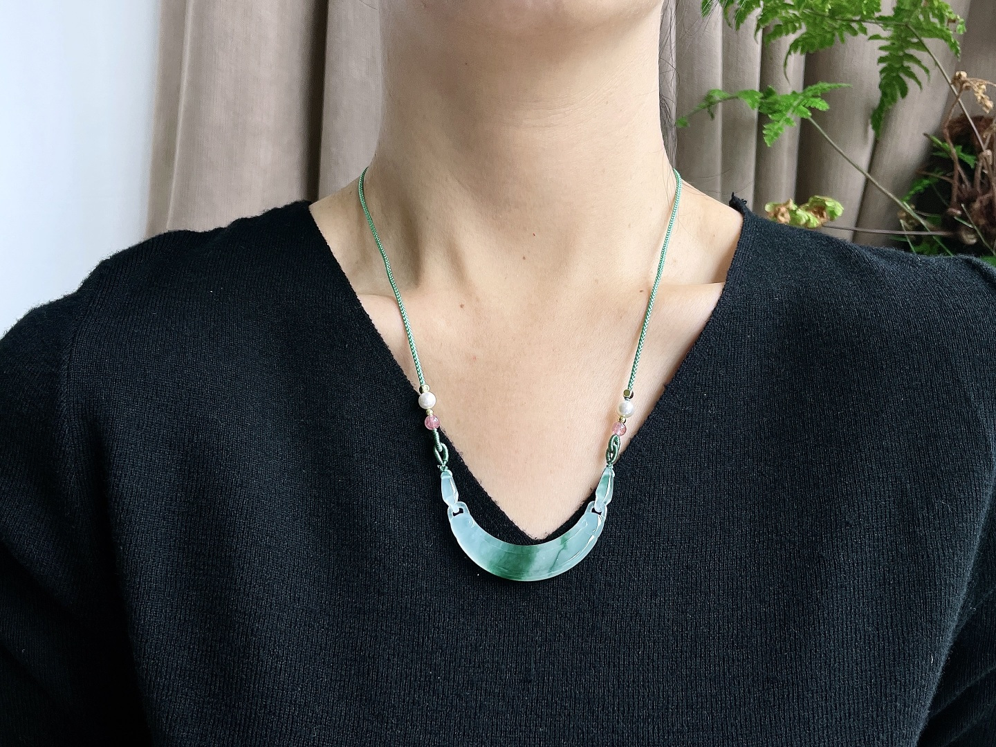 【裸石】冰飘花平安锁吊坠【说明】缅甸 无裂 性比高  【尺寸】52-11.7-6【重量】16克