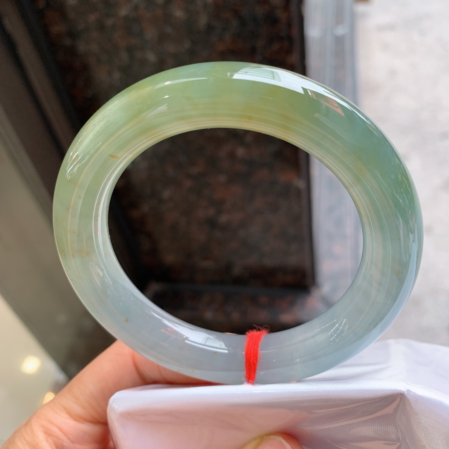 圆条冰黄翡 无裂 尺寸：60/12.8/12.4 大圈口