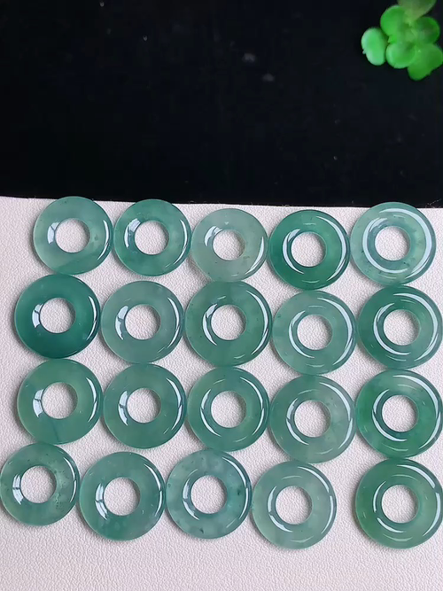  冰蓝水甜甜圈，无裂，尺寸17.2/2.9  15.9/2.8，№;y191468 17