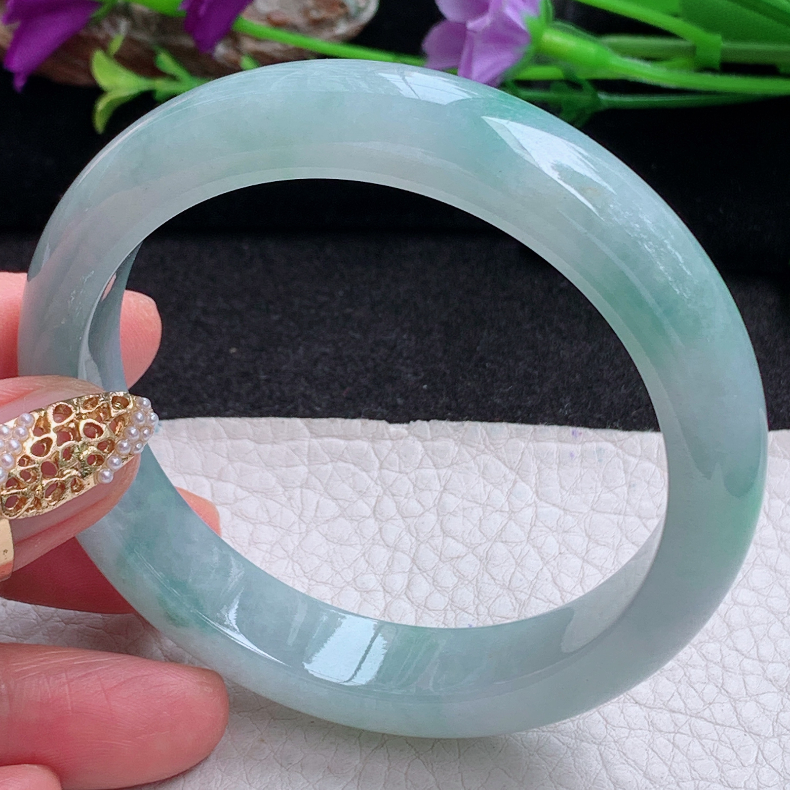 ee实拍58*12.6*8.5平安镯 天然缅甸翡翠手镯蓝底飘绿胶感正圈玉镯子