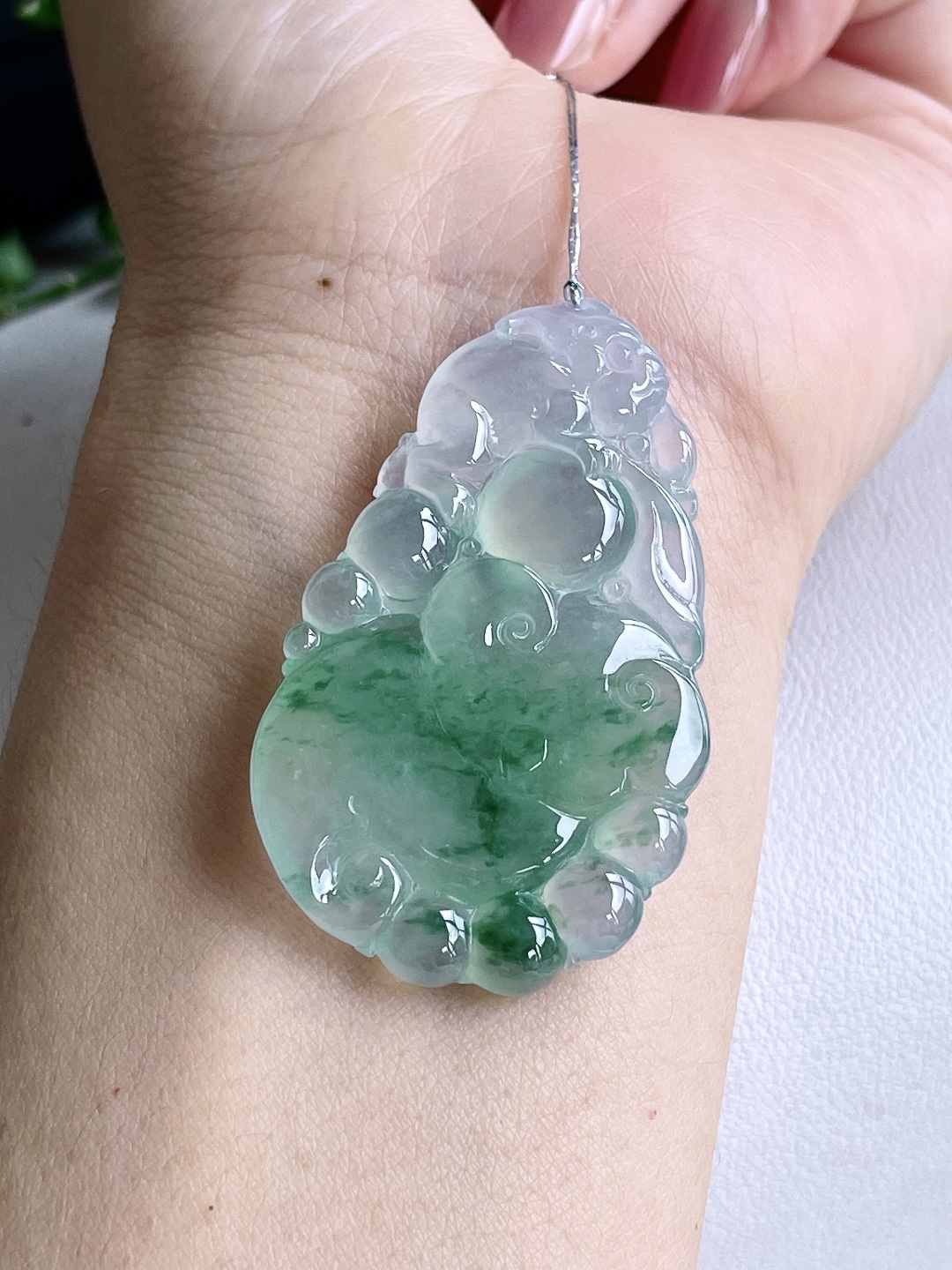 【裸石】冰飘花貔貅如意吊坠【说明】缅甸 无裂 性比高  【尺寸】51.6-30.6-5.7【重量】