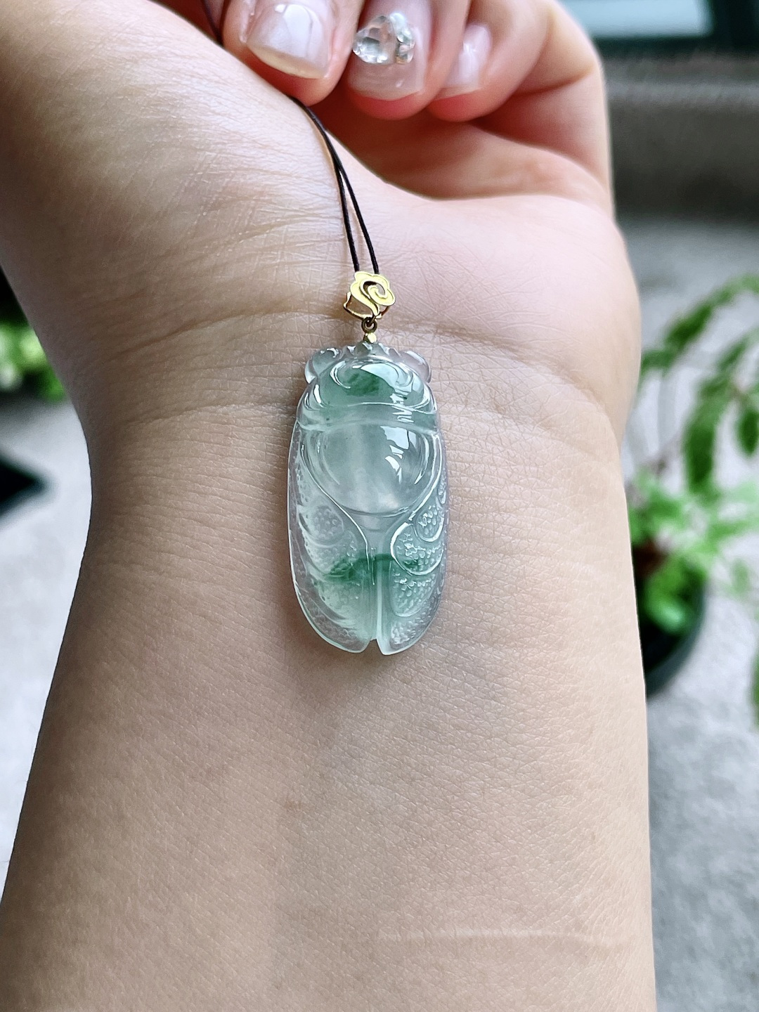 【镶嵌】高冰飘花一鸣惊人吊坠  【说明】缅甸 18k金镶嵌 无裂 性比高  【整体】40.5  【