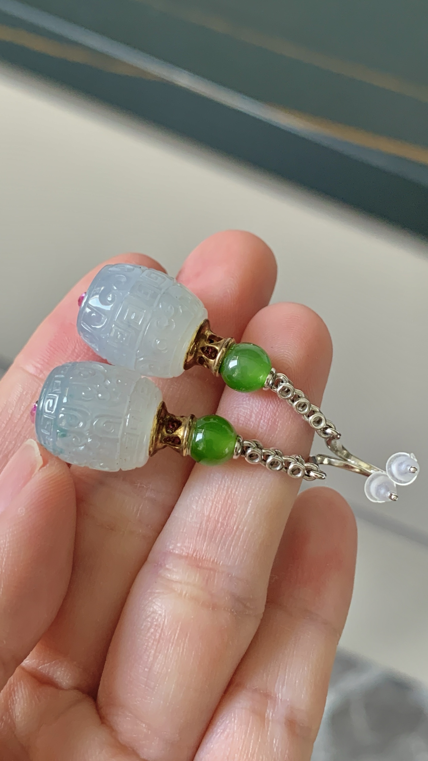 ️【18k金镶嵌路路通耳钩】冰润水透，种老细腻起荧，尺寸：成品：54*12.9，裸石：13.8*1