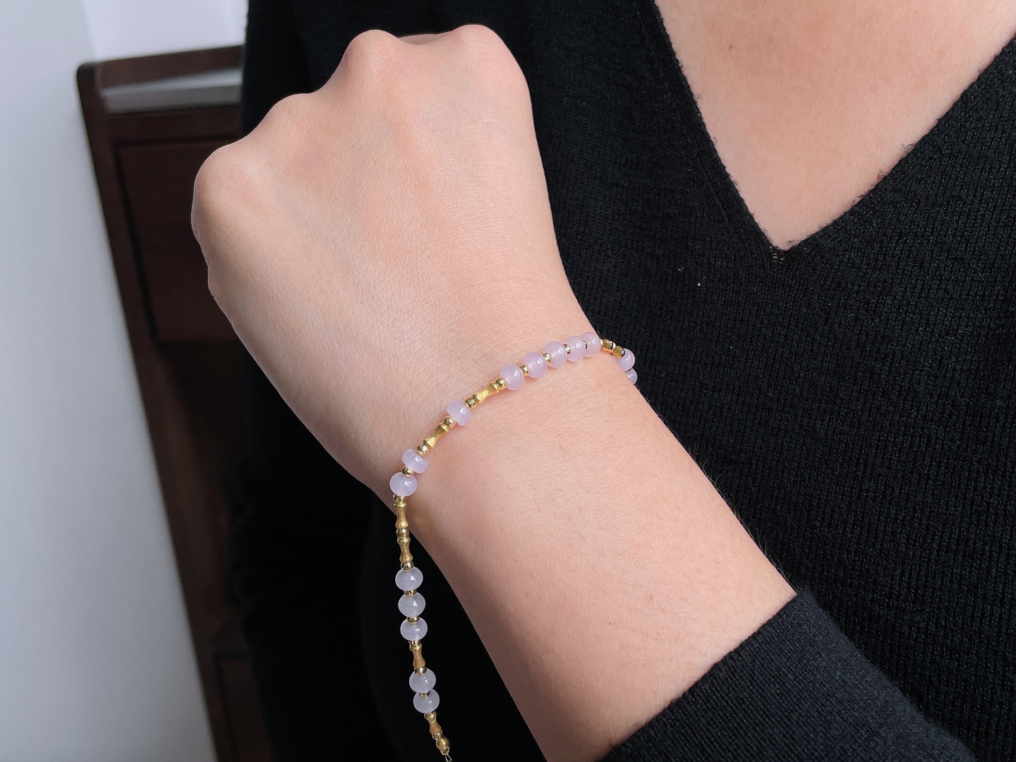 【珠子】冰紫底手串圆珠算盘珠手串【说明】缅甸 性比高  【尺寸】4.8-3mm【重量】3.6克