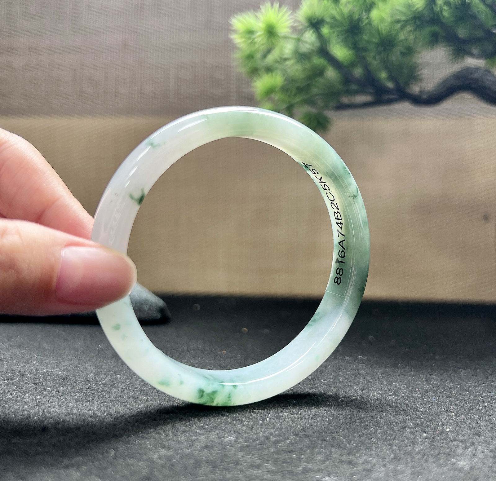 60正圈飘蓝花手镯