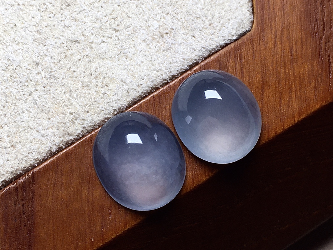 ️ 冰种蓝底蛋面一对 种水，冰透感十足，无裂尺寸11.7*10*4.8、11.2*10*5.4 超