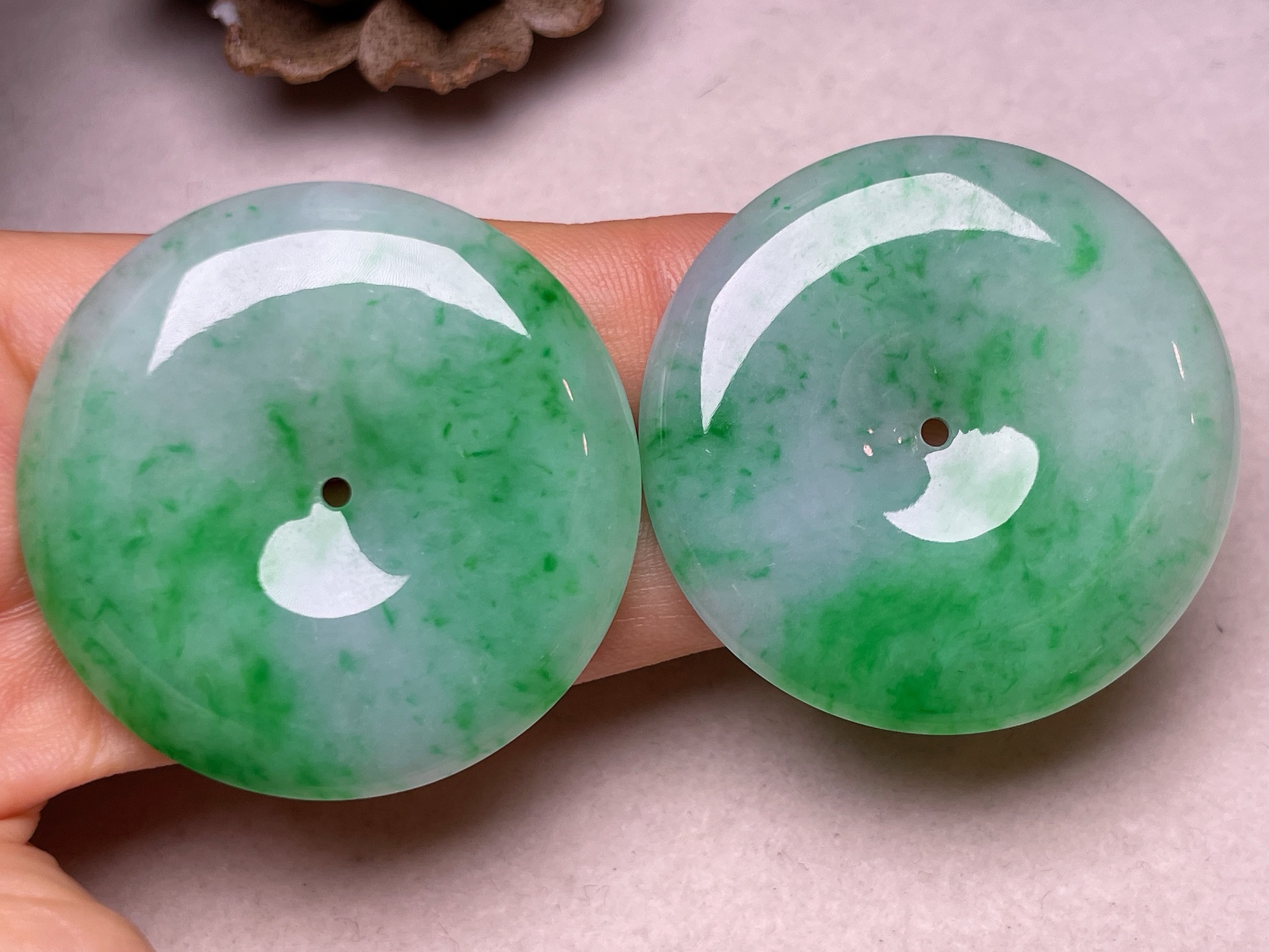 平安扣，冰糯种满色无裂一手货源尺寸39.3/5.9