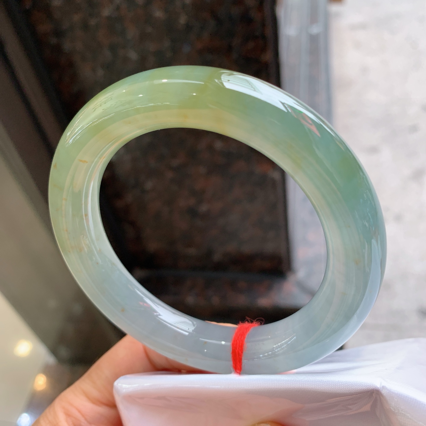 圆条冰黄翡 无裂 尺寸：60/12.8/12.4 大圈口