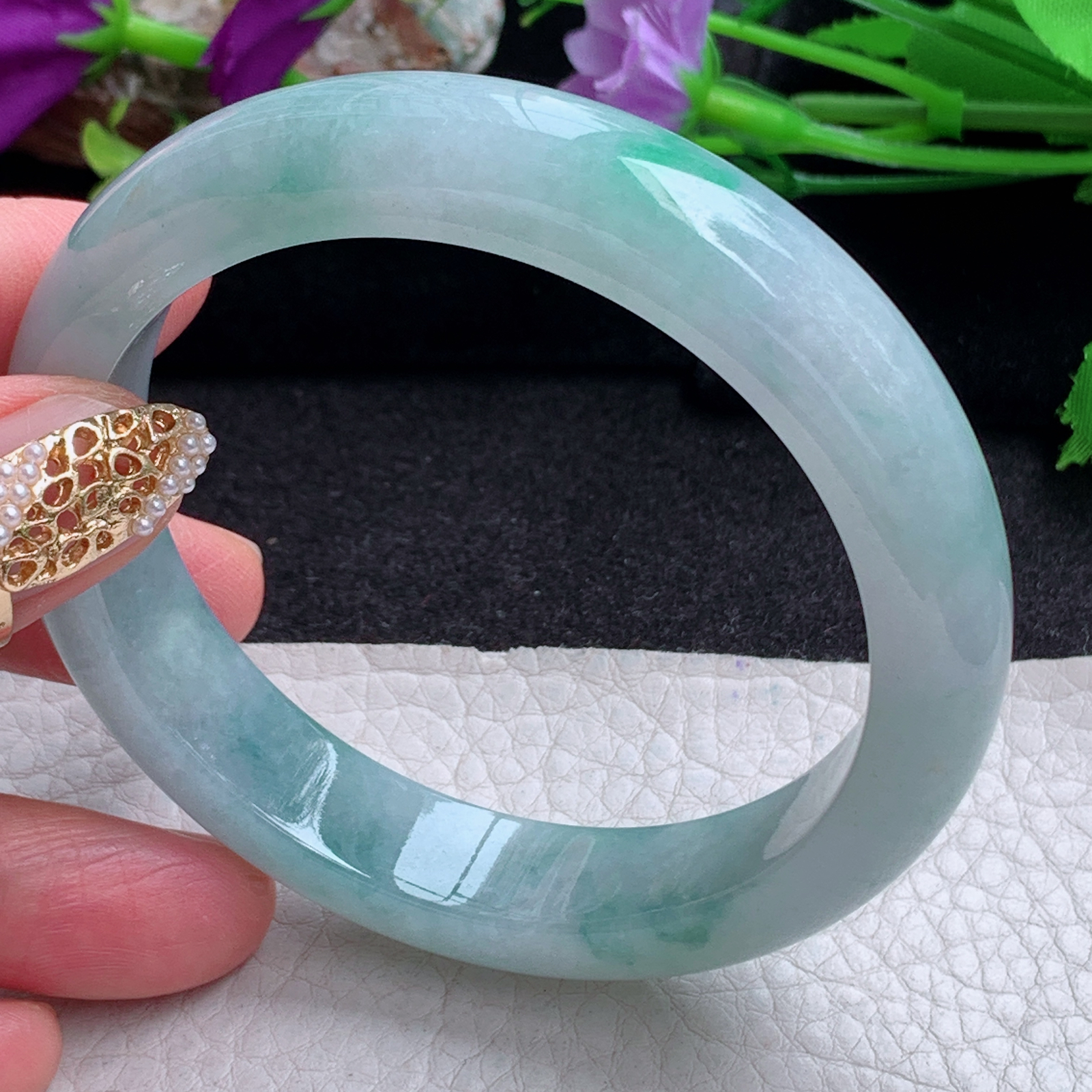 ee实拍58*12.6*8.5平安镯 天然缅甸翡翠手镯蓝底飘绿胶感正圈玉镯子