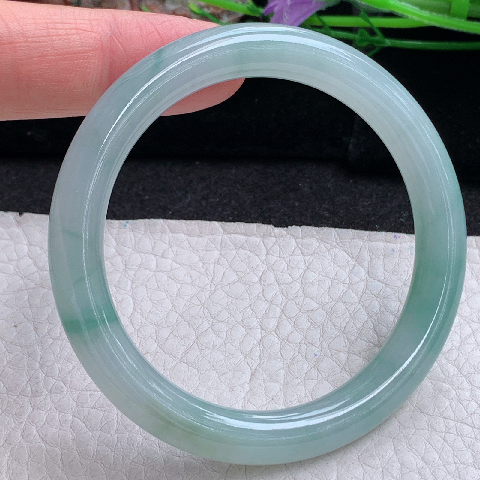 n小圈口51.5*8美人镯 天然缅甸翡翠a货手镯飘花圆条正圈叮当镯