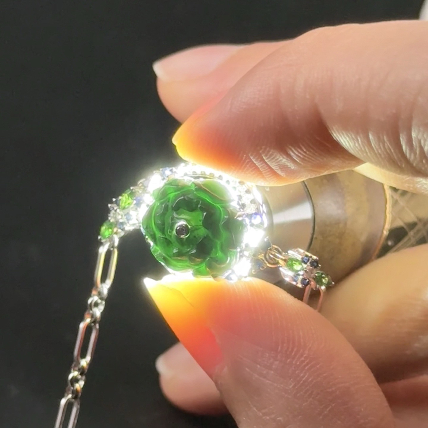 精品18k墨翠手链 种好色正 黑度极好 打灯通透 油性十足 尺寸10.8