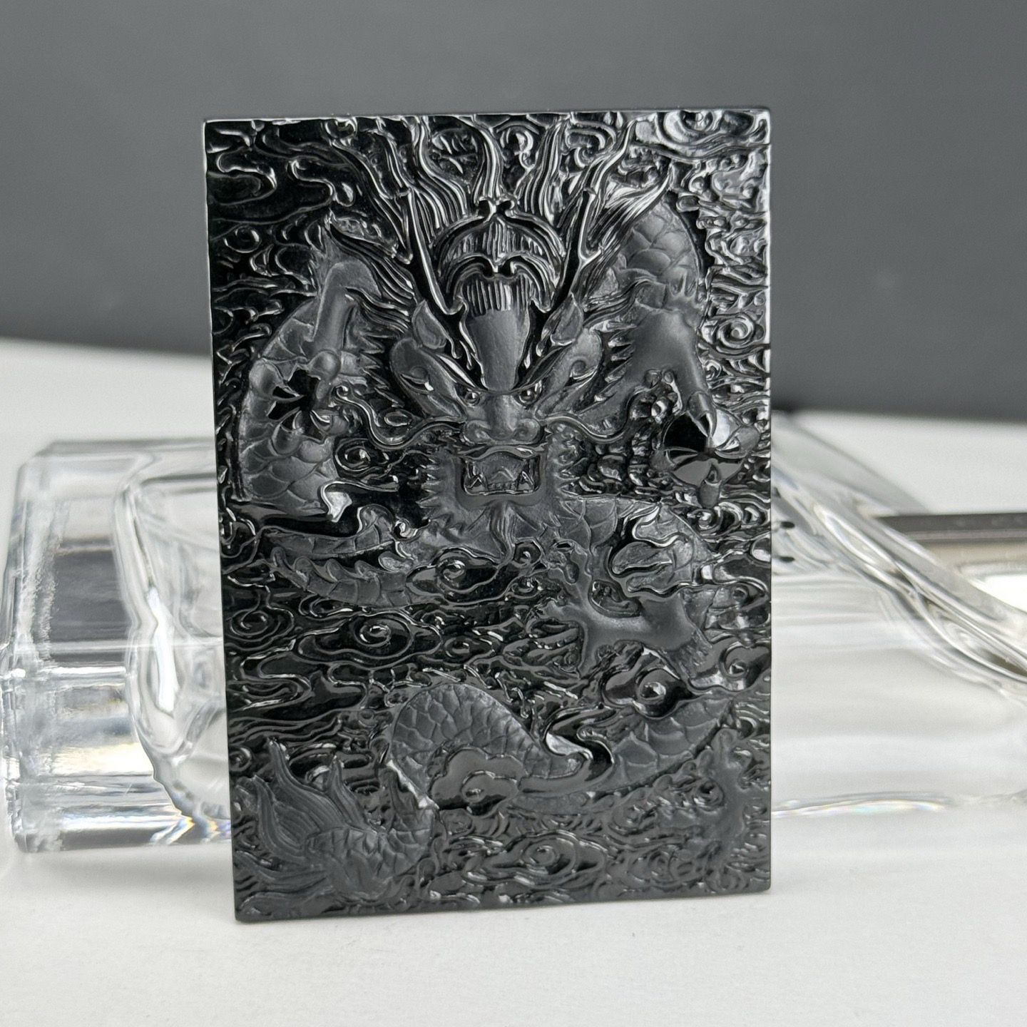 精品墨翠龙牌 种好色正 黑度极好 打灯通透 油性十足 尺寸61.2