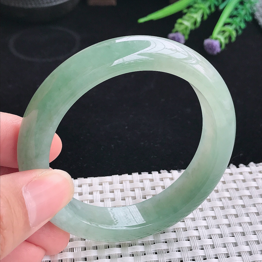 实拍A货翡翠56/13.5/9老坑冰胶冰晴绿手镯翡翠宽边玉镯平安镯