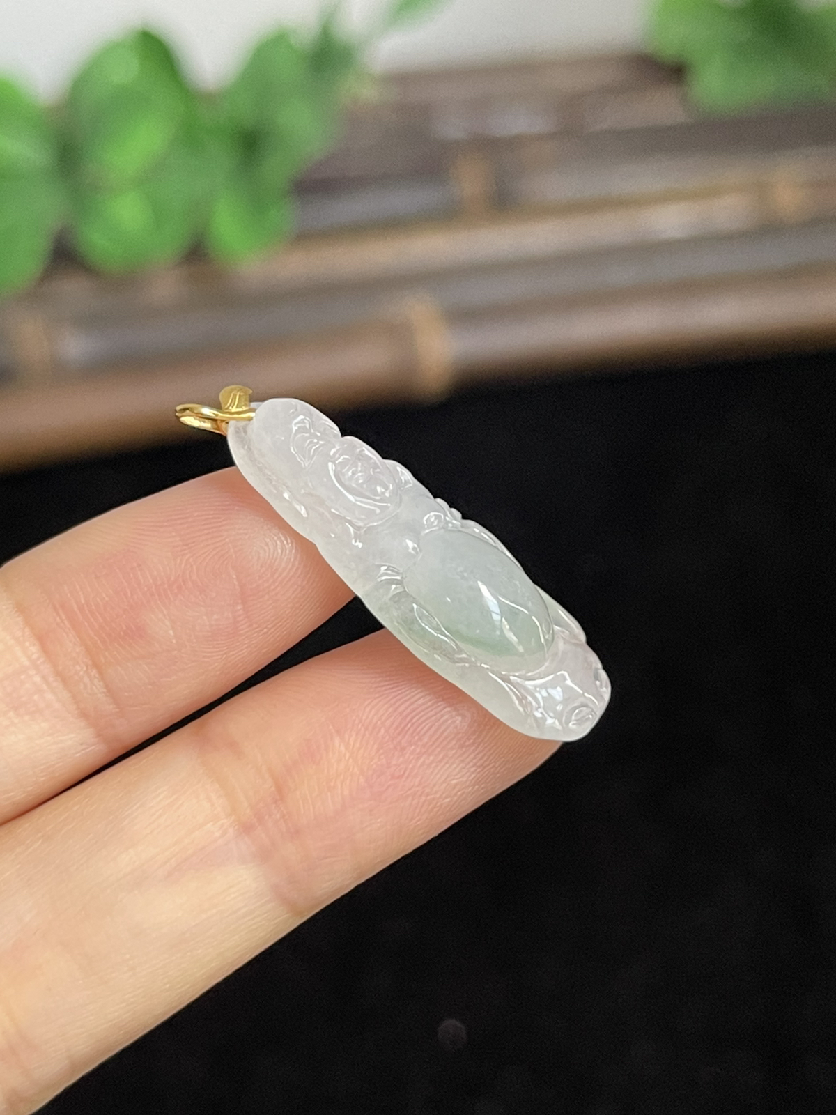 翡翠挂坠，印记：G18K