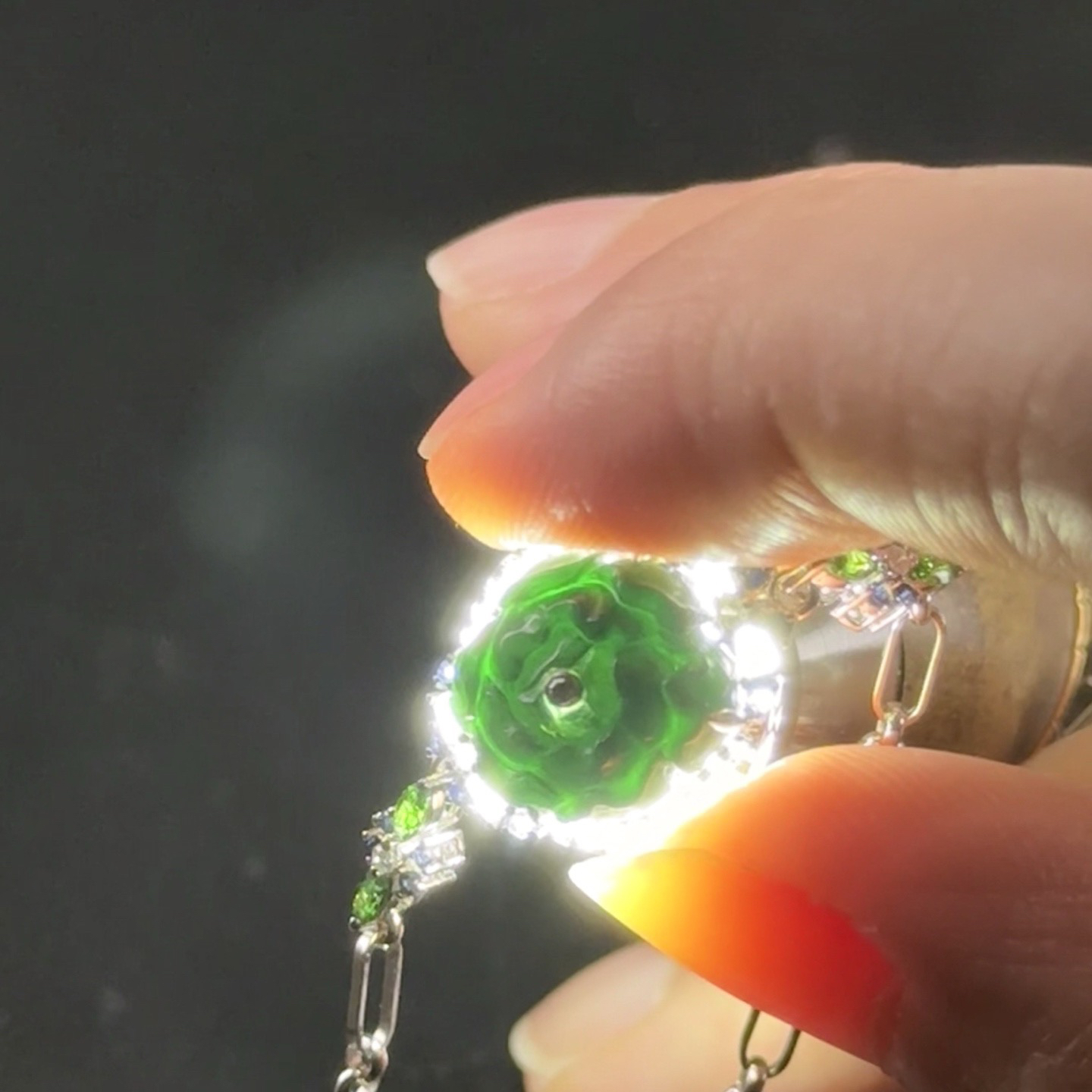 精品18k墨翠手链 种好色正 黑度极好 打灯通透 油性十足 尺寸10.8