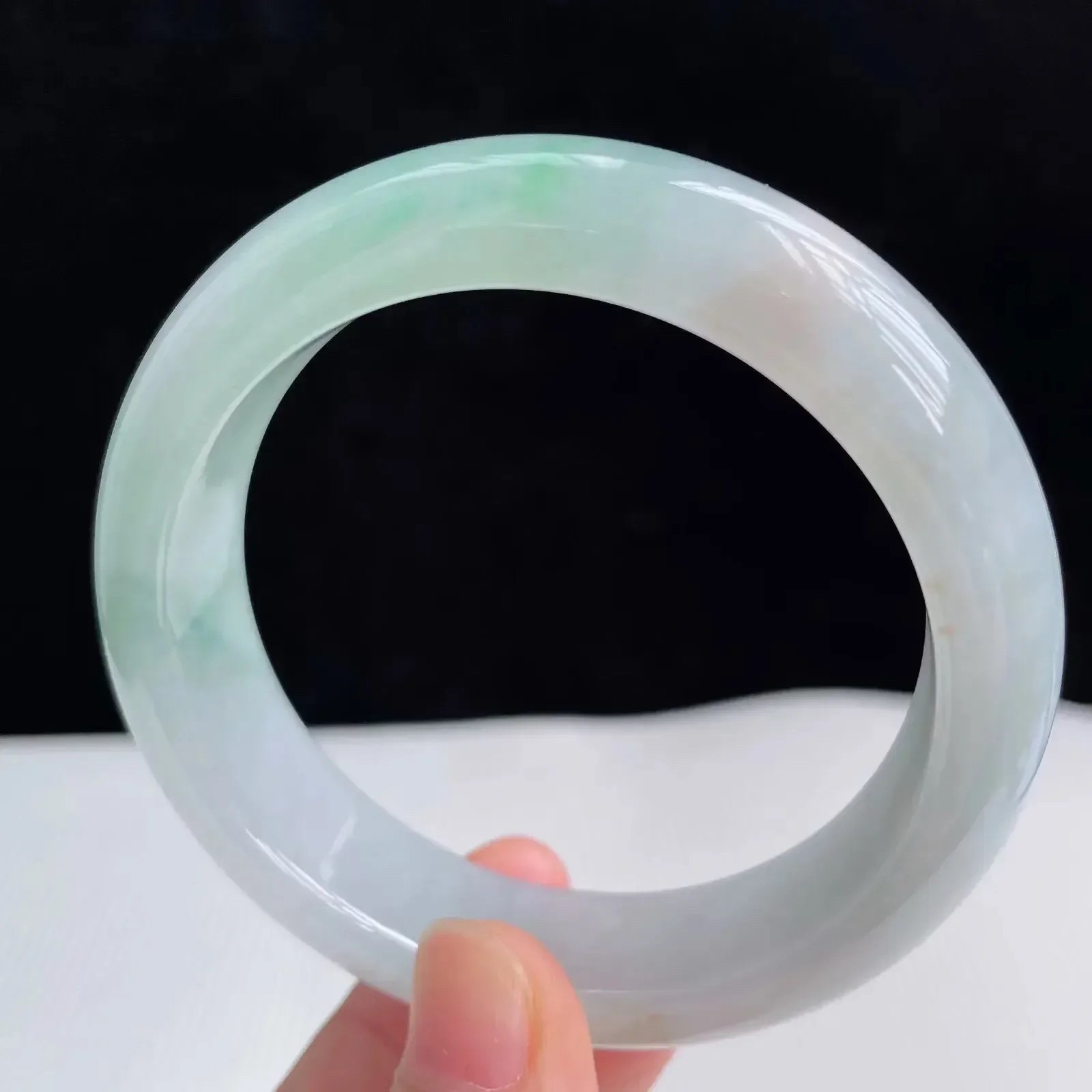 55.6圈好种水玉石天然翡翠水润有种有色飘绿手镯68.61克