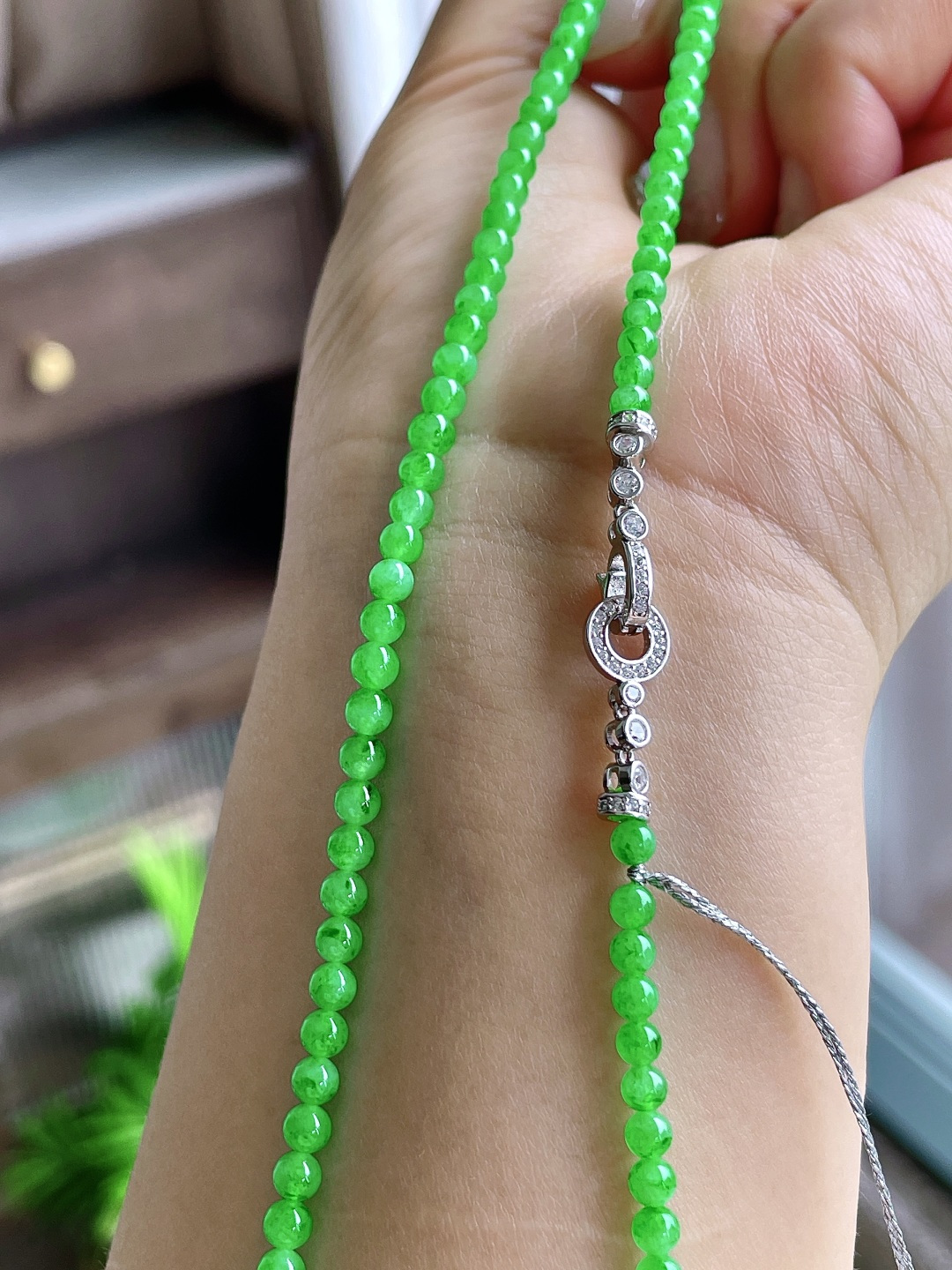 高冰阳绿珠链圆珠珠子珠链，缅料 性比高，3.3mm，28cm，13.2克