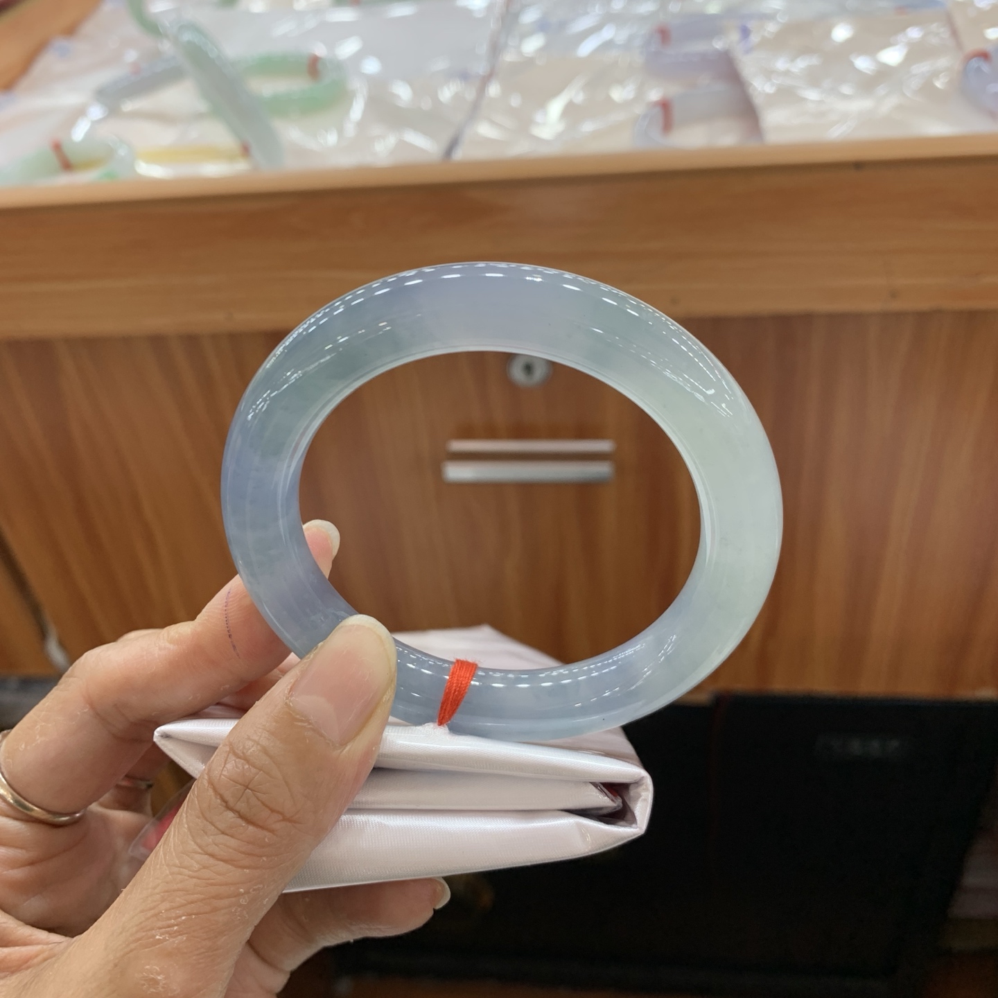 042039GX冰蓝圆条翡翠手镯57.7-11.3-11