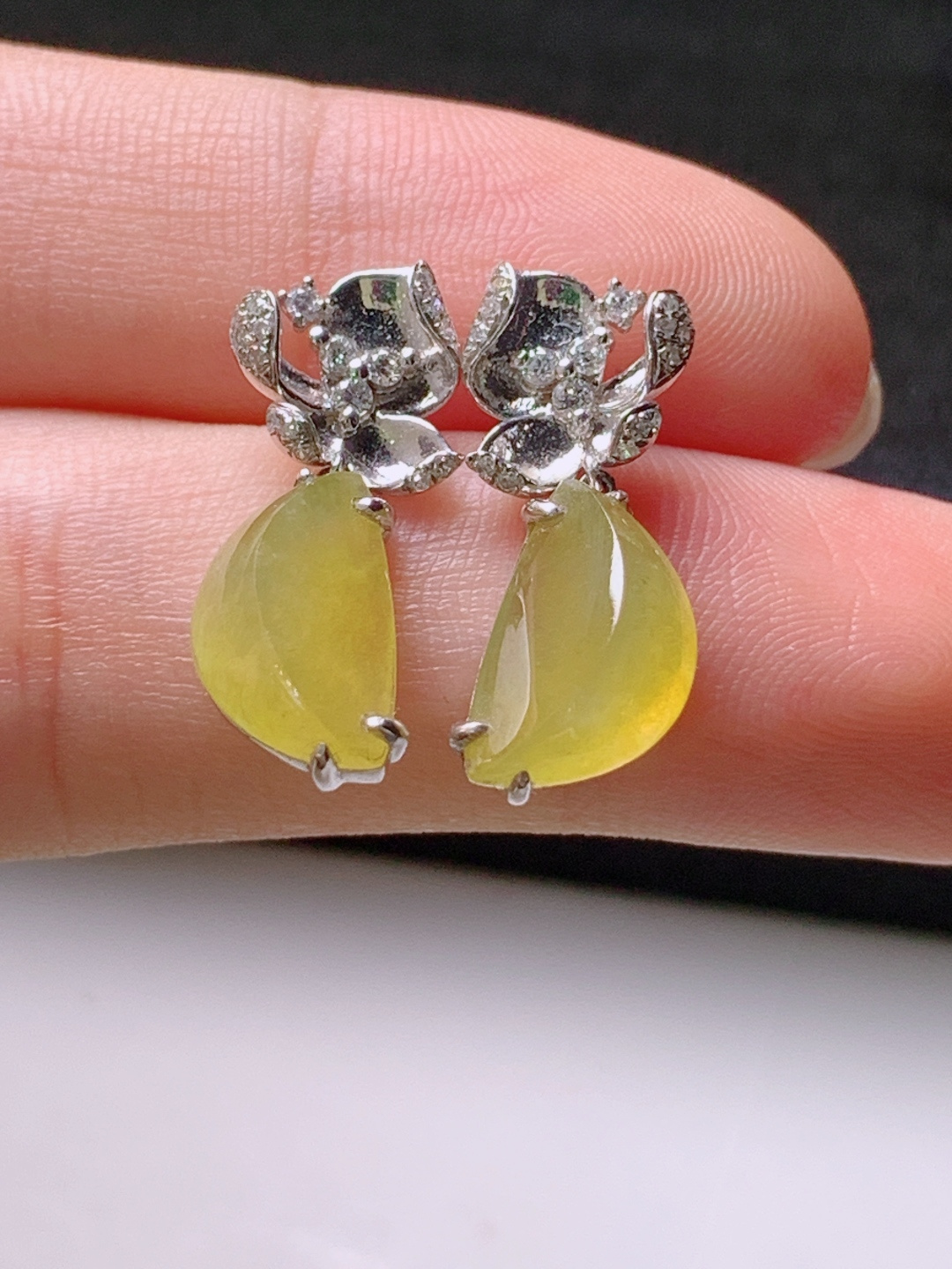 ️ 冰黄翡随形耳钉，无裂色正，超值裸石31.3-7.3-4