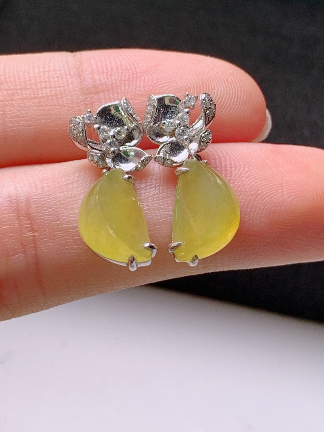 ️ 冰黄翡随形耳钉，无裂色正，超值裸石31.3-7.3-4
