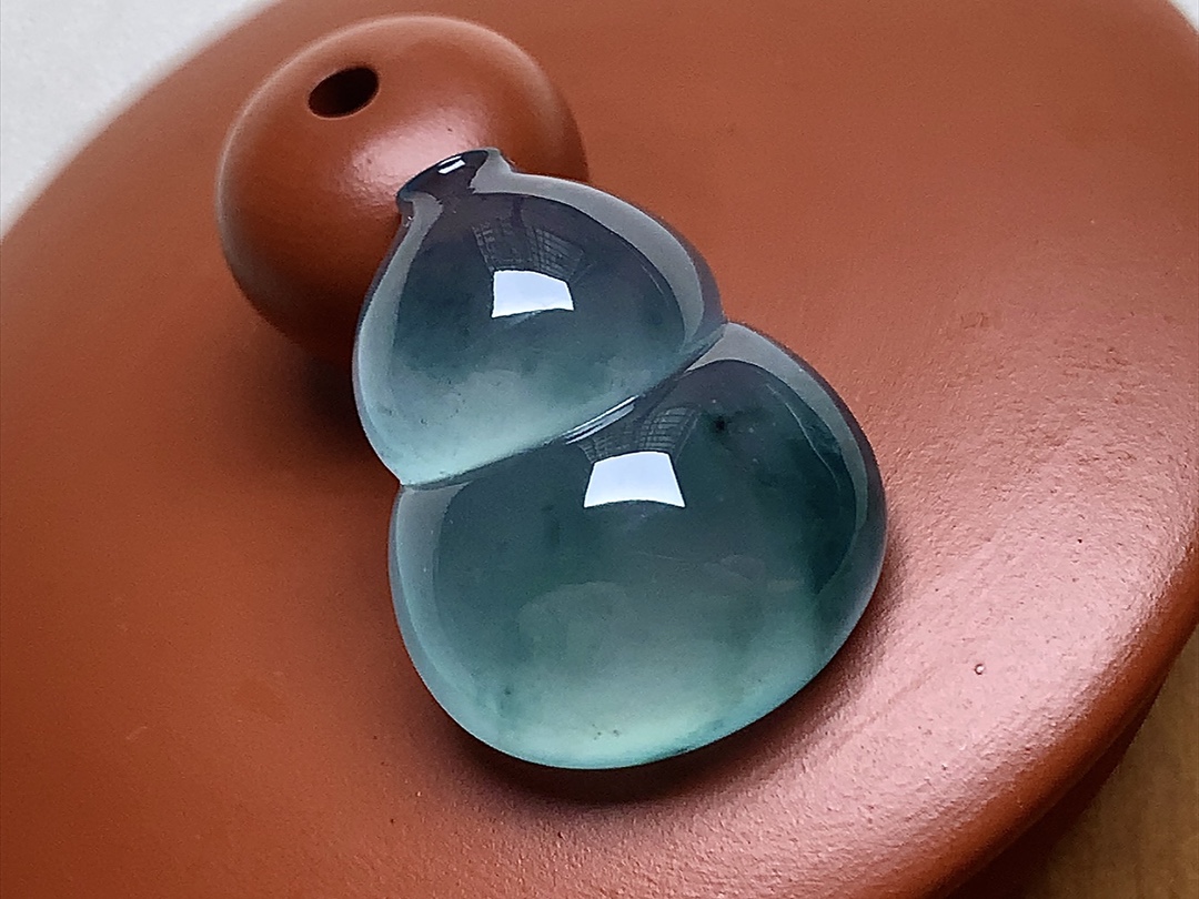 ️ 冰种飘花葫芦 飘花色泽漂亮，种水，无裂尺寸20*15.8*7.7 超值