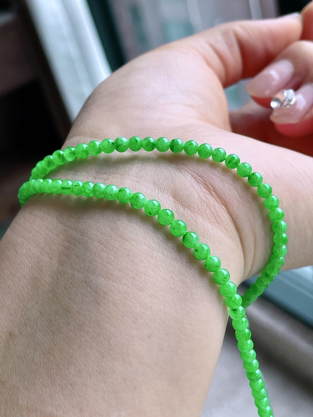 高冰阳绿珠链圆珠珠子珠链，缅料 性比高，3.3mm，28cm，13.2克