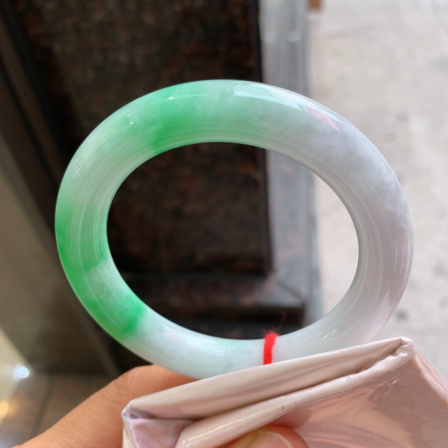 圆条飘绿 有两条棉线 尺寸：55.8/10.8  色辣