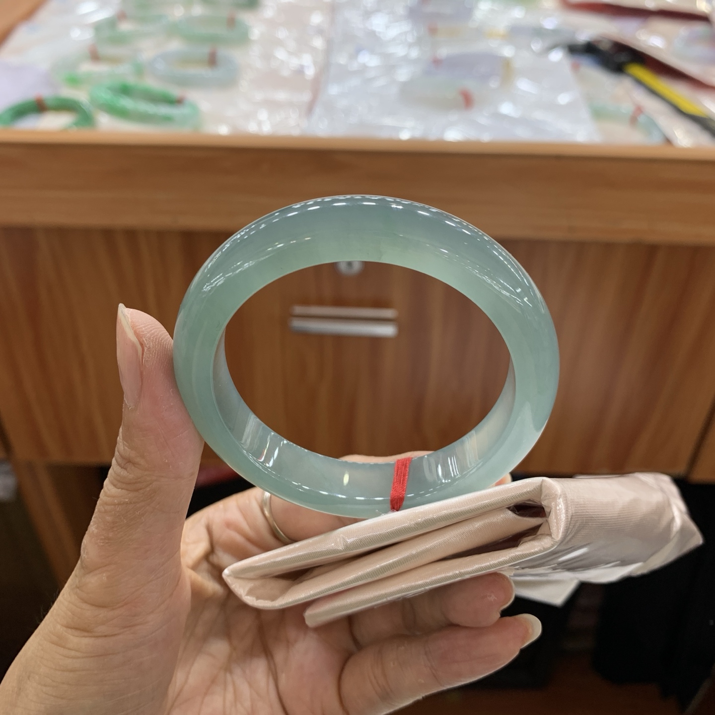 042045CK冰蓝胶正圈翡翠手镯54.7-12.1-8.4