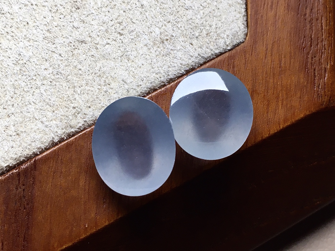 ️ 冰种蓝底蛋面一对 种水，冰透感十足，无裂尺寸11.7*10*4.8、11.2*10*5.4 超值