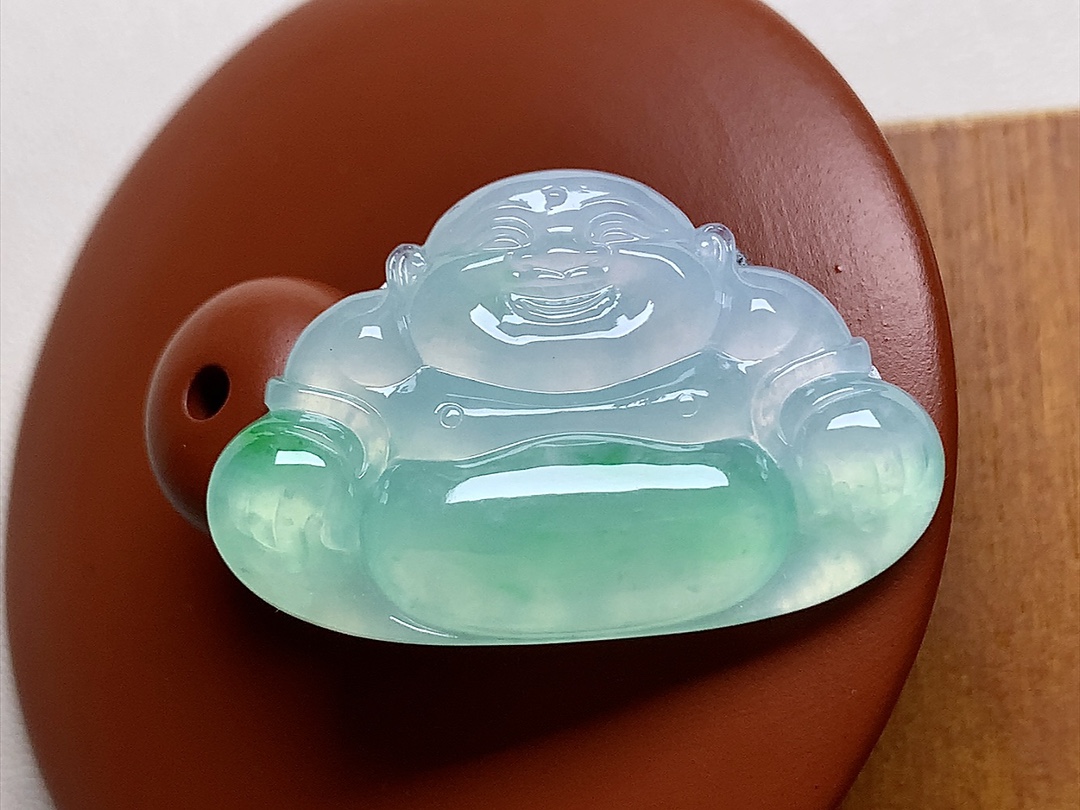 ️ 冰种阳绿佛公 色泽青翠漂亮，种水，无裂尺寸31.2*20.3*3.8 超值