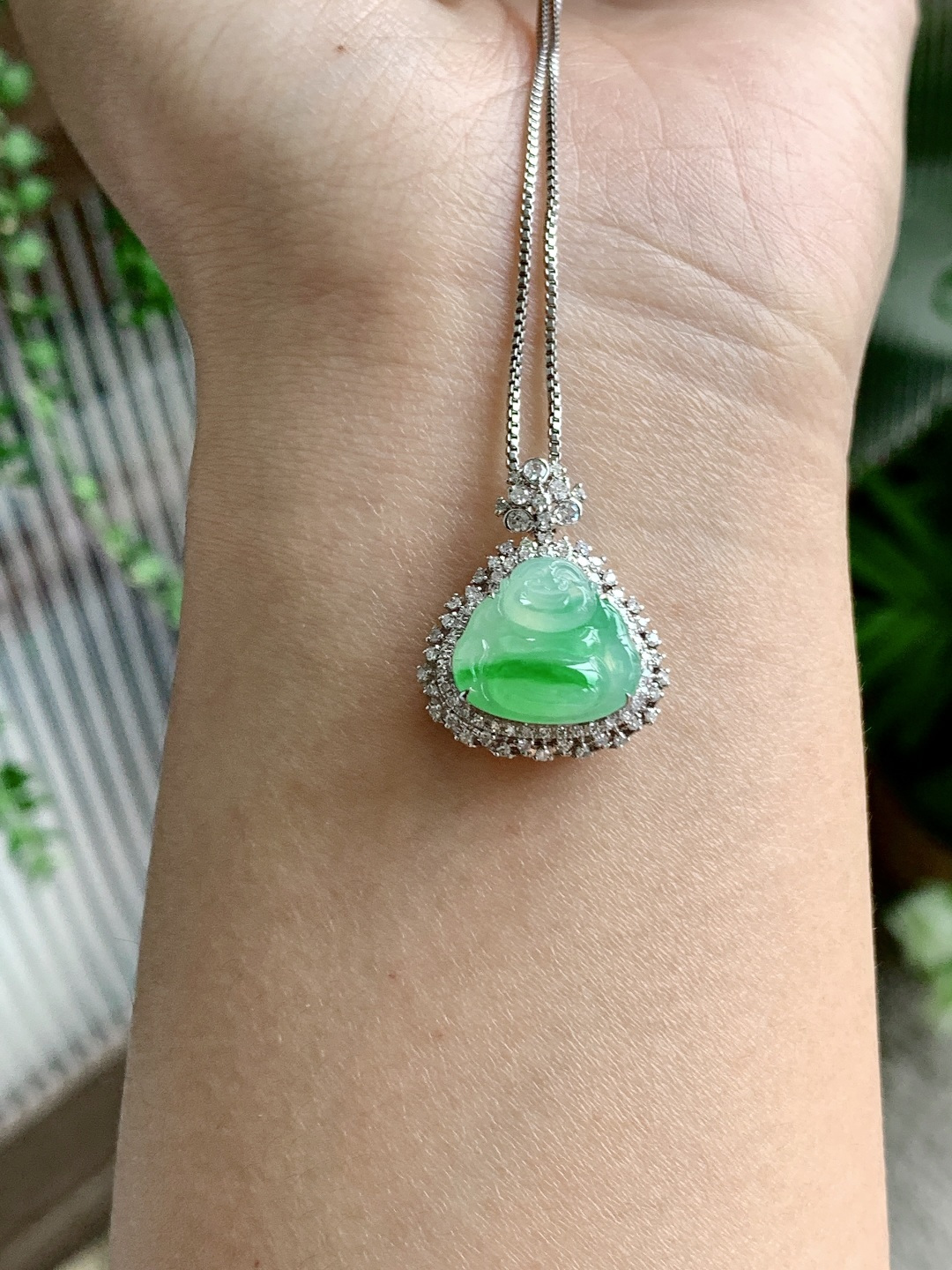 高冰飘绿花佛公吊坠，缅料 18k金镶嵌 无裂 性比高 飘花，22-17.9-10，11.5-12.9