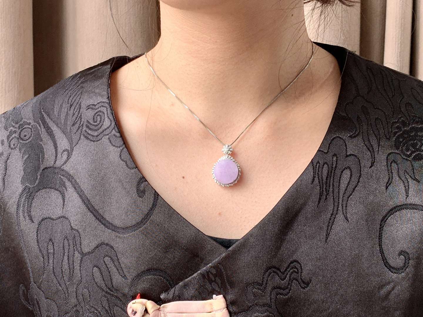 冰圆牌无事牌吊坠，18k金镶嵌，无裂，性比高，29-19.7-9，16-5，4.8克