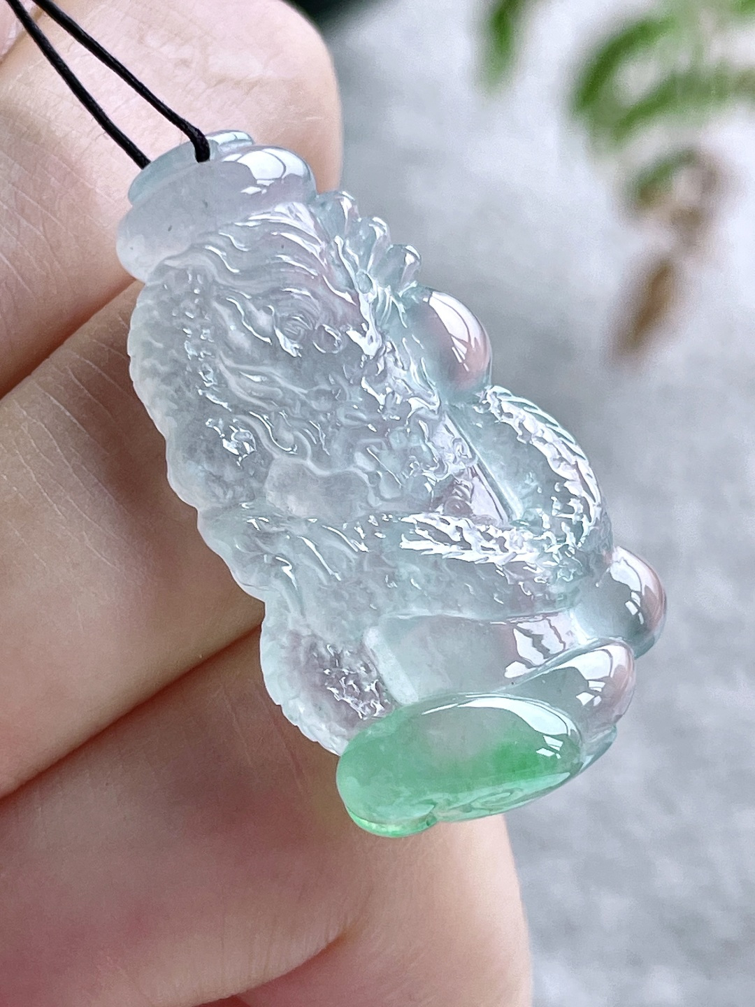 高冰飘绿花龙柱龙牌吊坠，缅料 无裂 性比高 飘花，35.3-19.8-6.2，7.5克