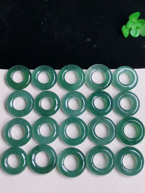  冰蓝水甜甜圈，无裂，尺寸16.4/3.5，№;y191468