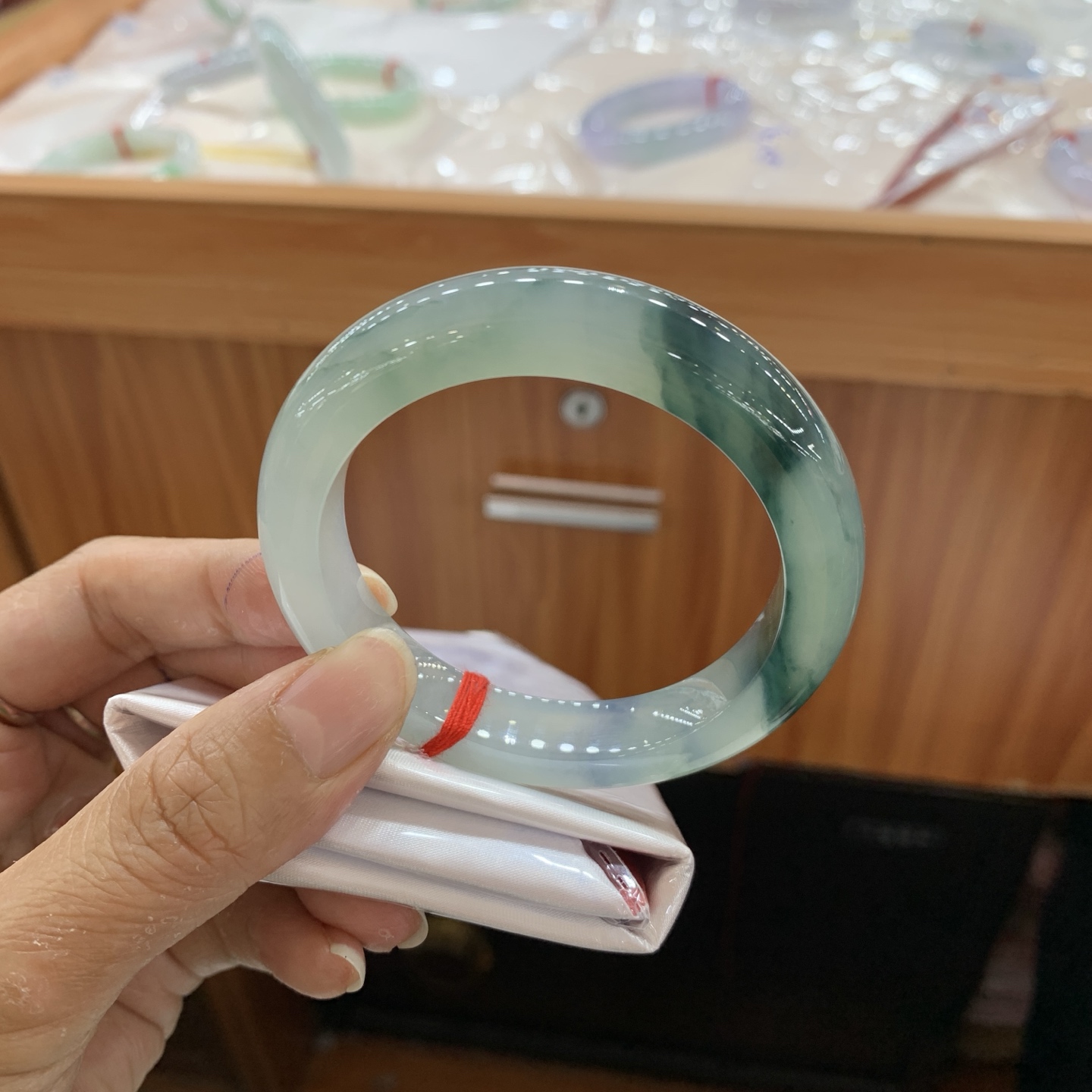 042037GX冰飘花正圈翡翠手镯52.8-11.2-9.3