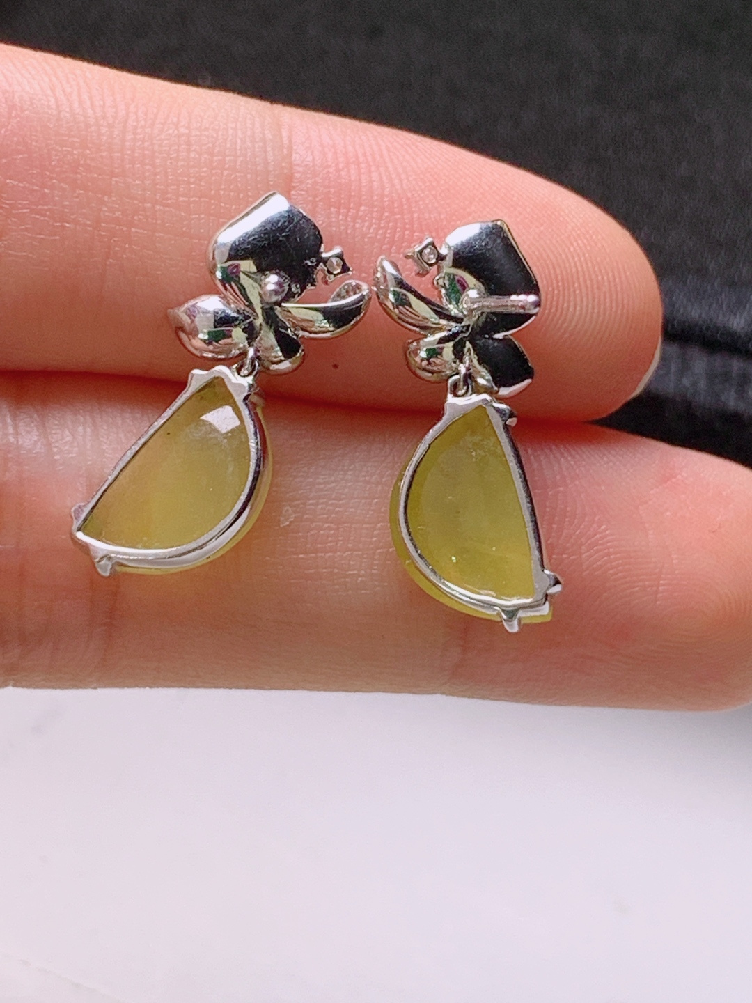 ️ 冰黄翡随形耳钉，无裂色正，超值裸石31.3-7.3-4