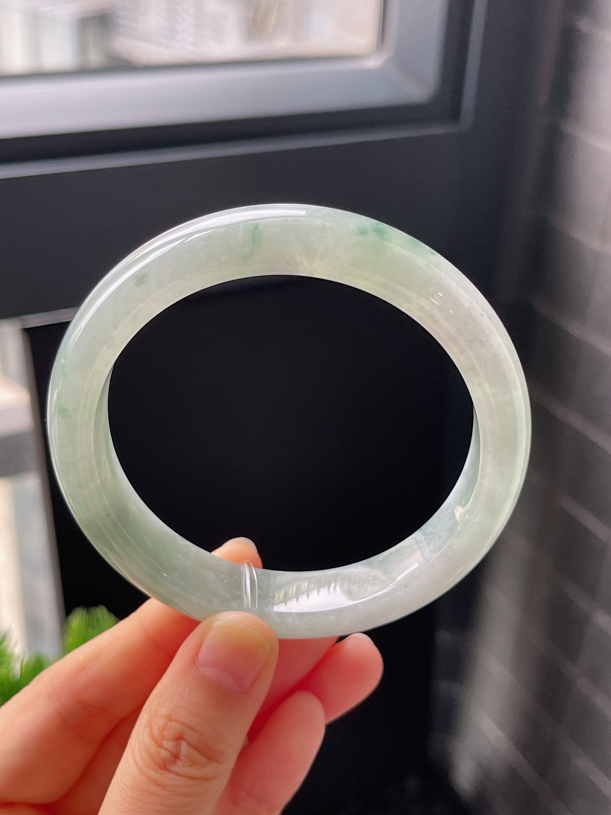 正圈60圈口，翡翠冰糯种飘花手镯