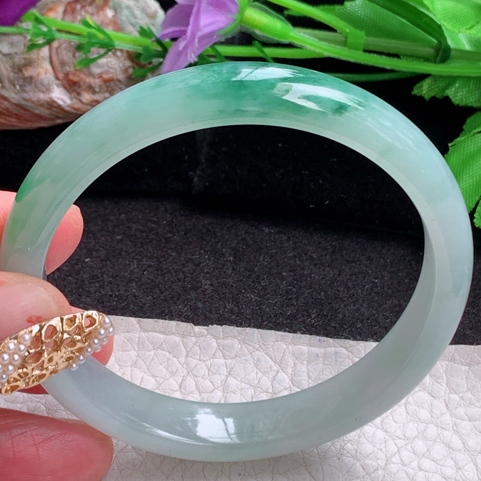 jm实拍57*11*6.7平安镯 天然缅甸翡翠a货冰润辣绿正圈玉镯子