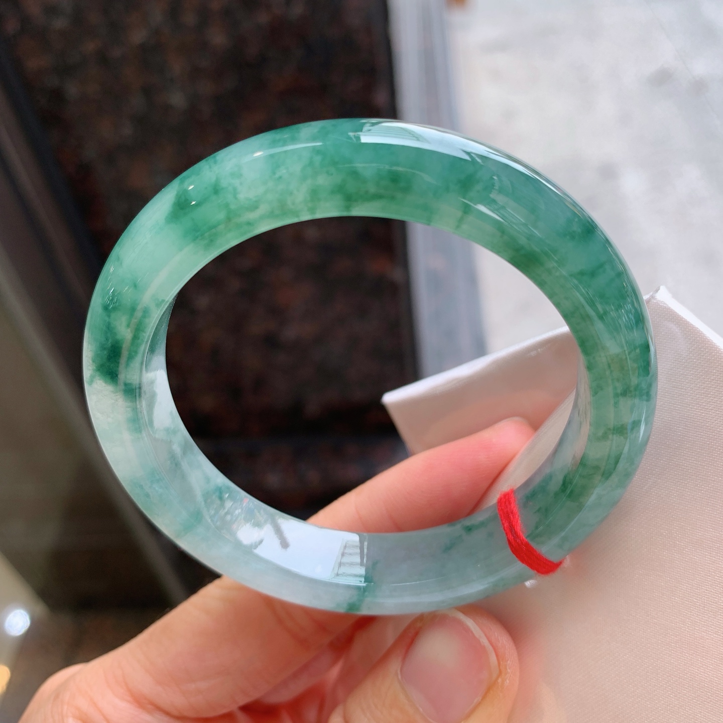 正圈冰飘花 无裂 尺寸：54.9/11.7/8.8 花色漂亮