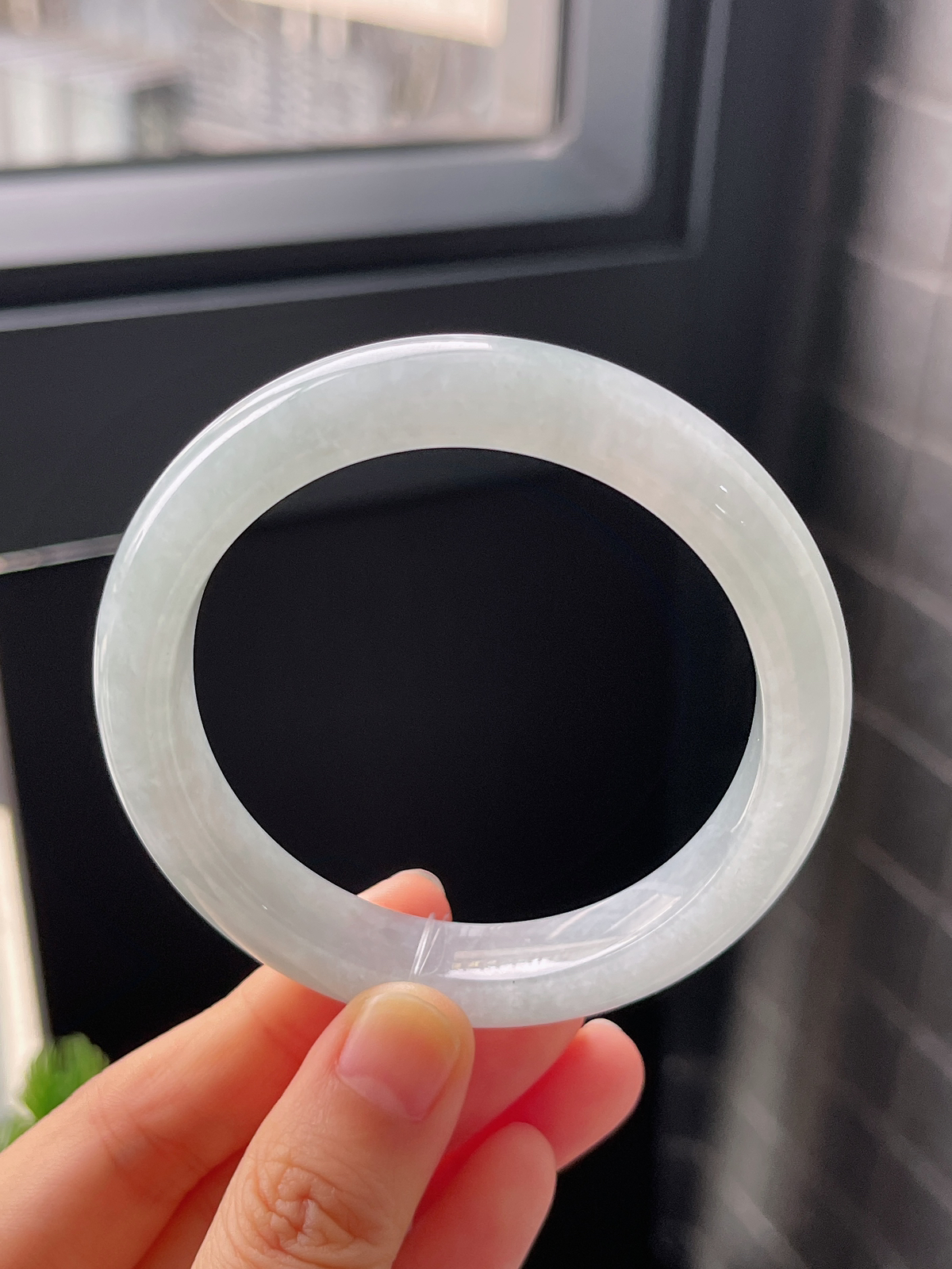 正圈55.2圈口，翡翠冰糯种淡绿色手镯