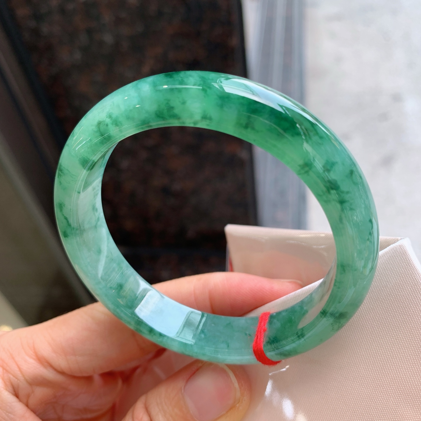 正圈冰飘花 绿色 无裂 尺寸：56.5/12.5/8 花色漂亮