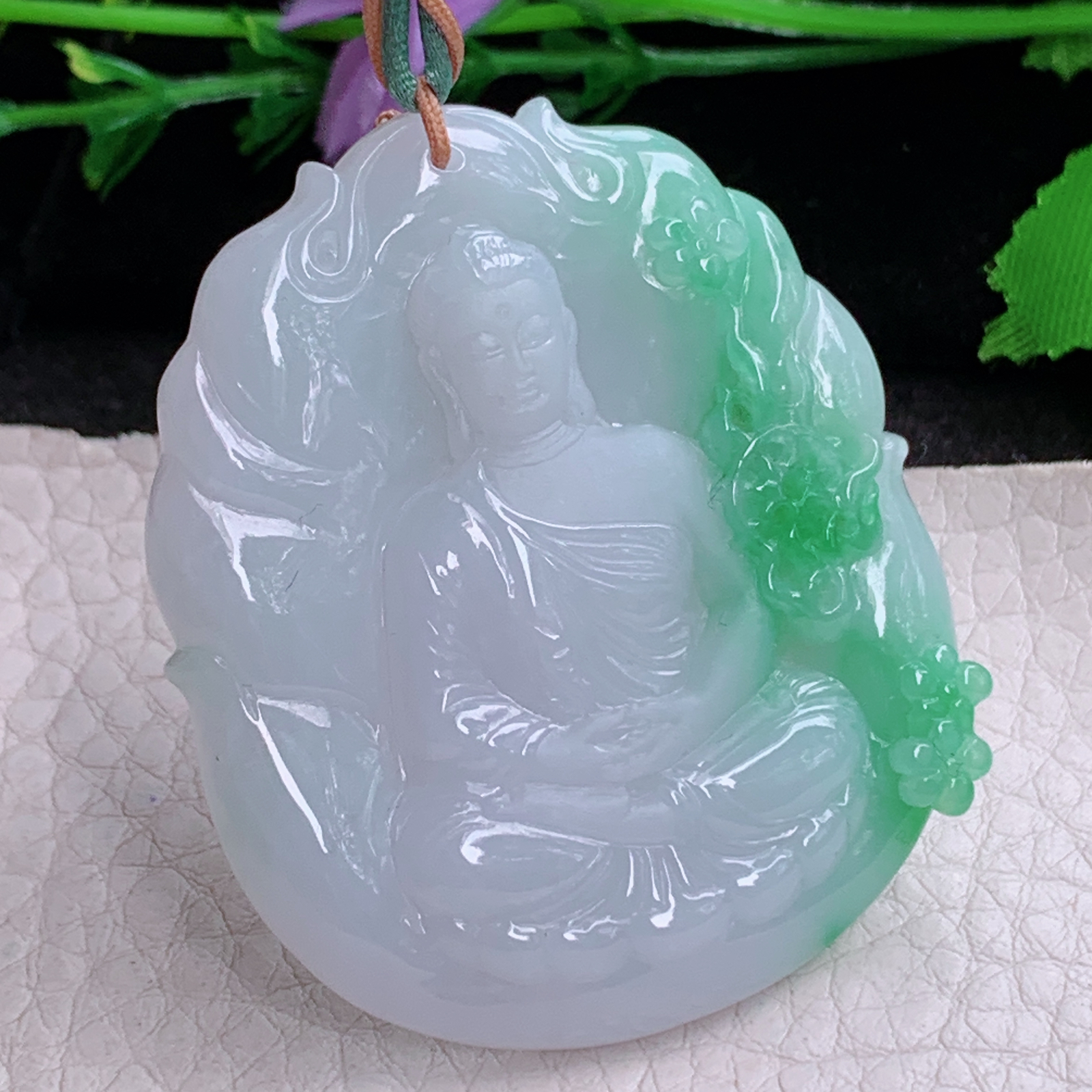 bg实拍50.6*42.8*6缅甸翡翠a货精雕飘绿花开见佛 大日如来佛祖玉吊坠 玉挂件