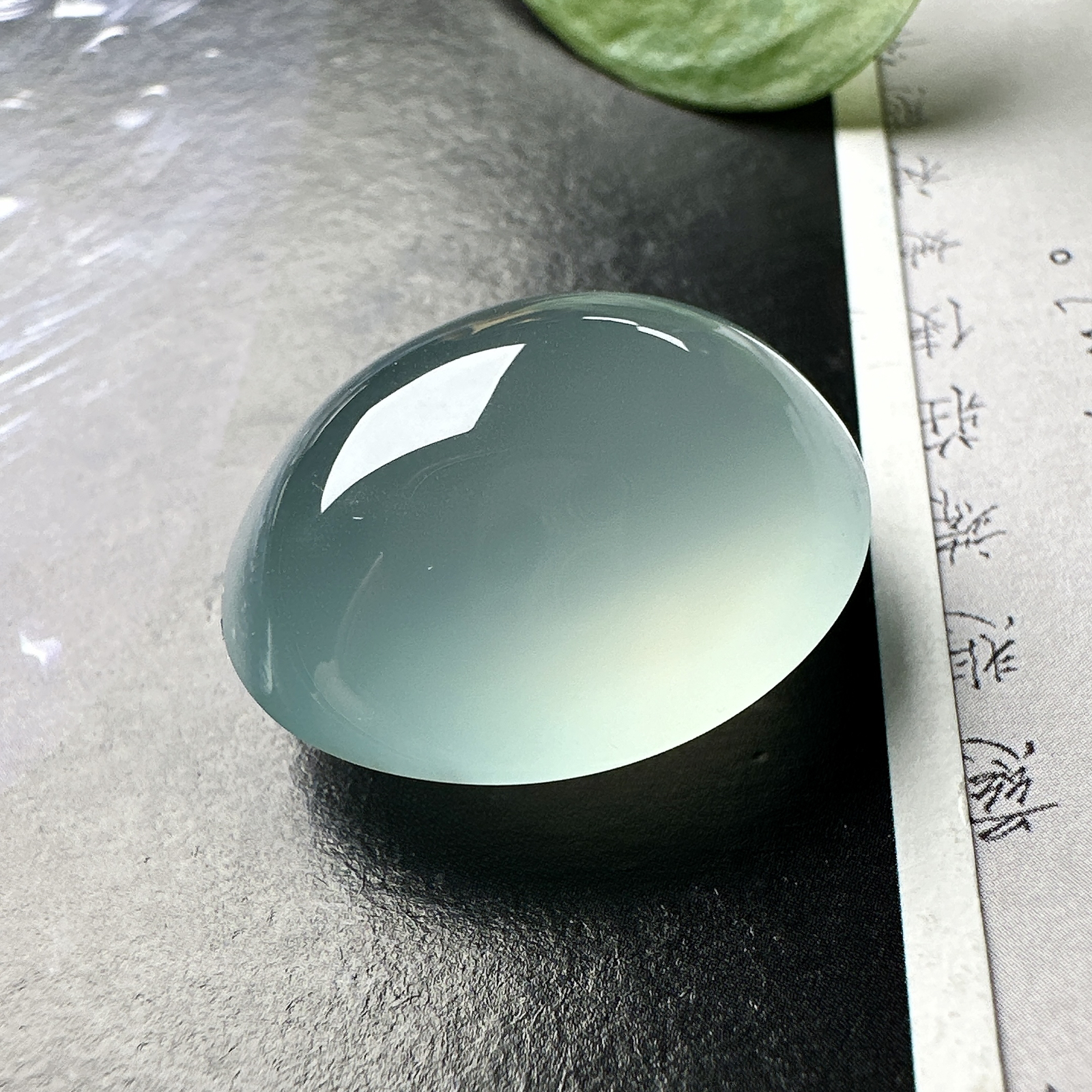 【冰种天空蓝蛋面裸石】大鸽子蛋，种地上乘，冰感十足，通透起光，饱满圆润，收藏品质