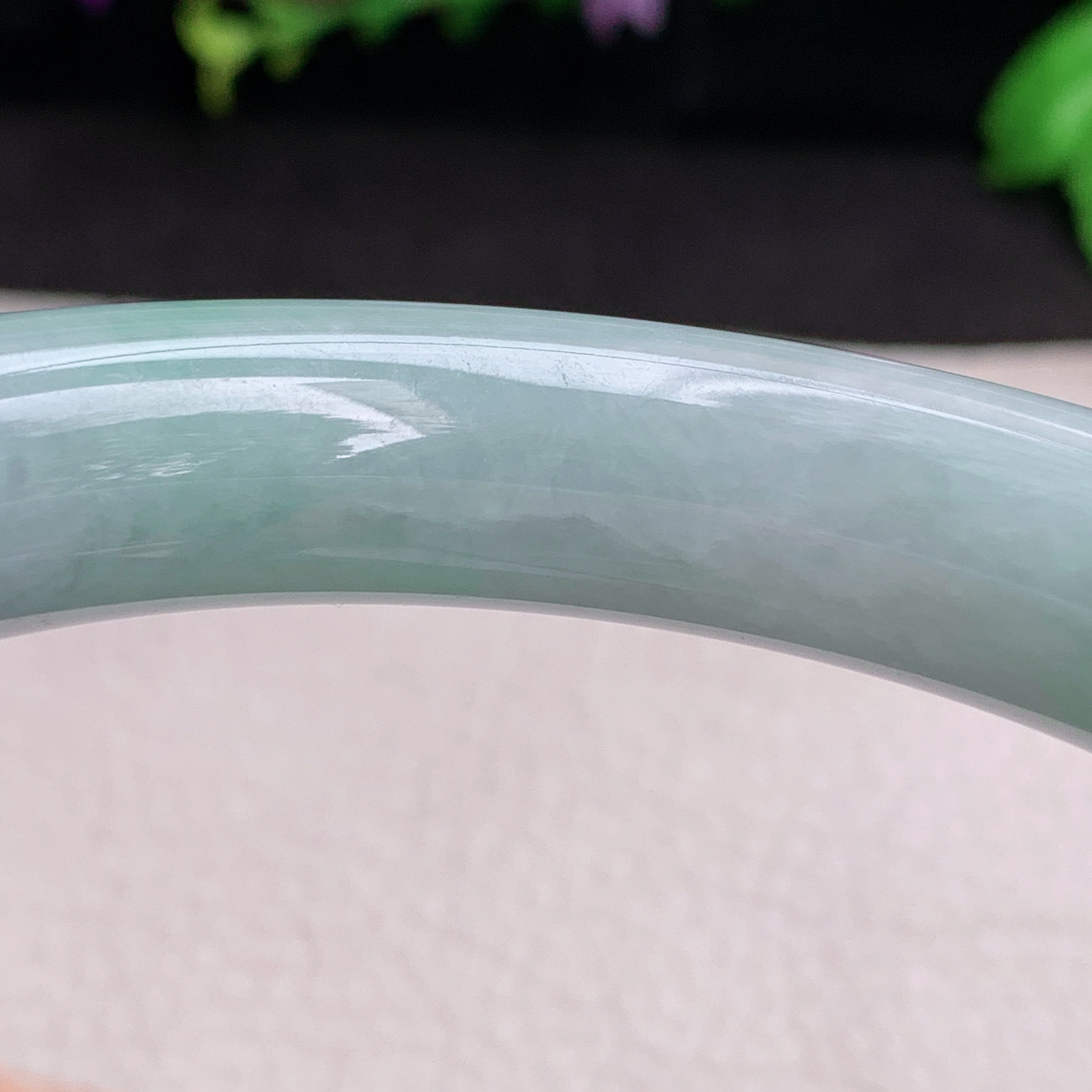 z实拍58*12.5胖圆镯 天然缅甸翡翠a货手镯淡春带彩圆条玉镯子