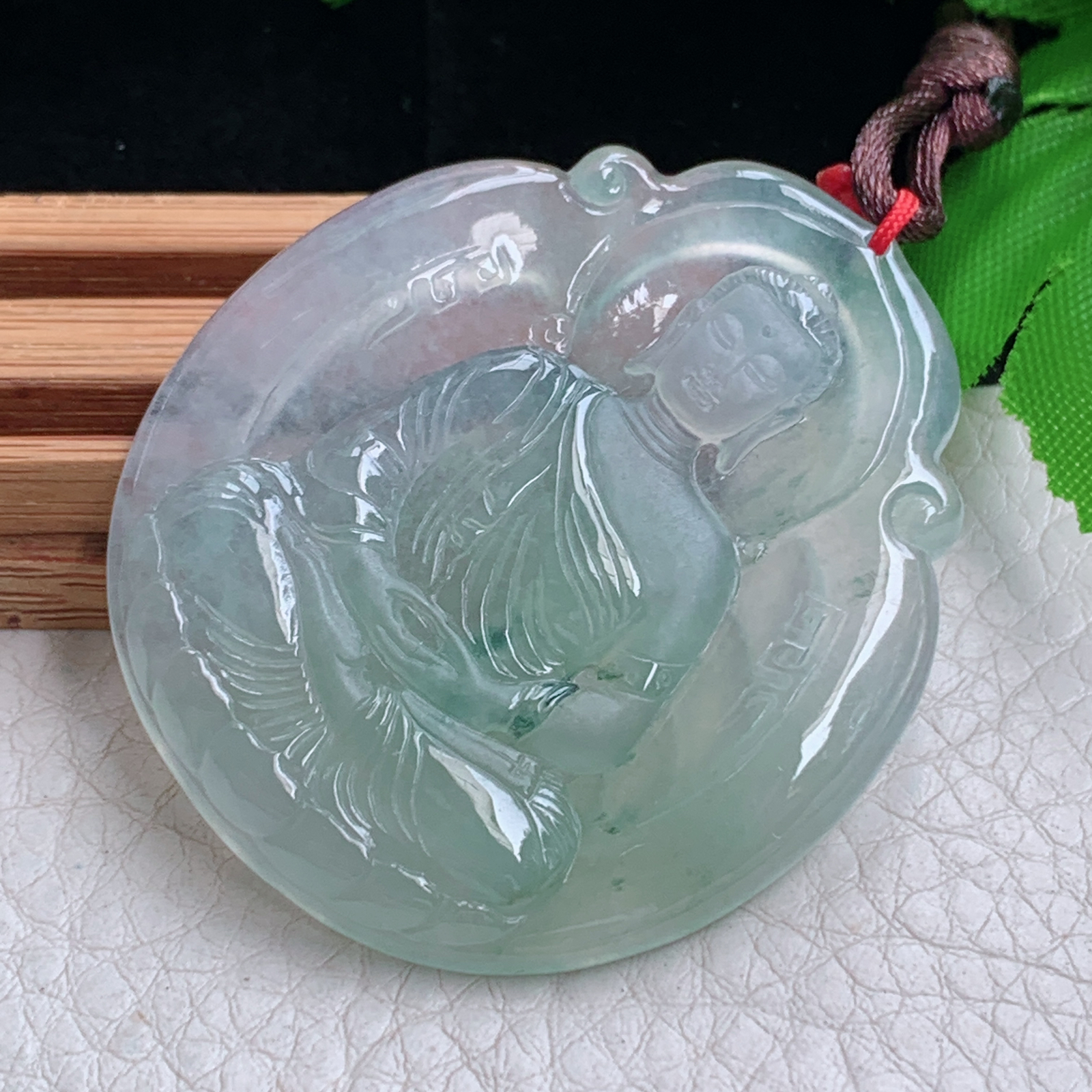 Bg实拍48.8*43*5缅甸翡翠冰种睛水大日如来吊坠生肖守护神佛祖玉坠