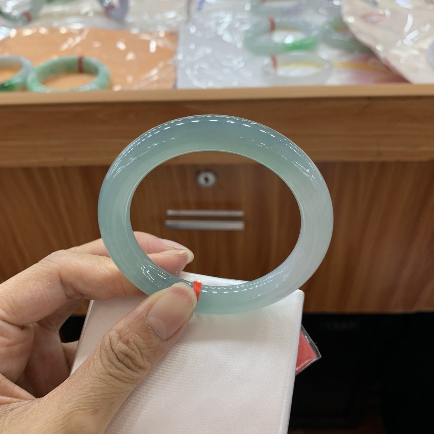 042120FN冰蓝圆条翡翠手镯54-9.7